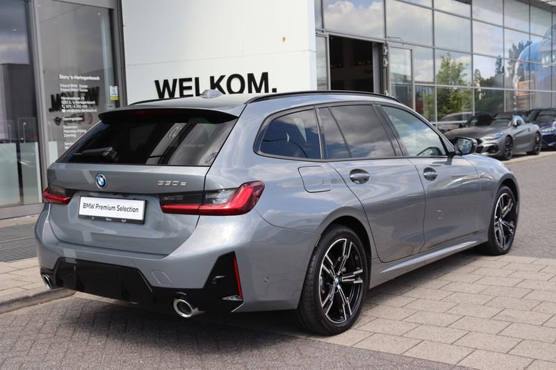 BMW 330 3 Serie Touring 330e M Sport Automaat / Trekhaak / — photo 9