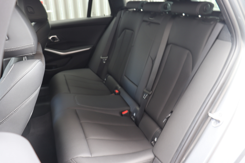 BMW 330 3 Serie Touring 330e M Sport Automaat / Trekhaak / — photo 6