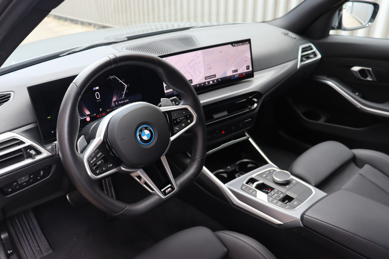 BMW 330 3 Serie Touring 330e M Sport Automaat / Trekhaak / — photo 14