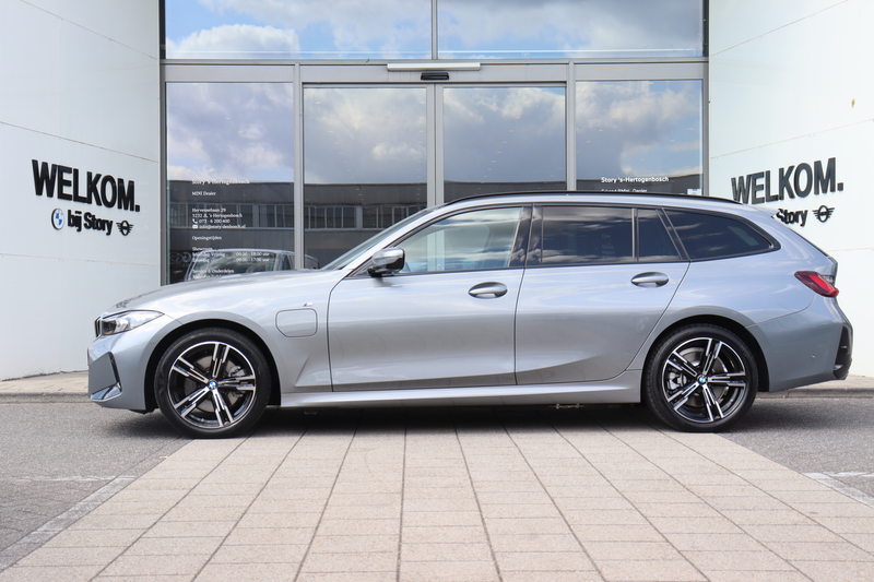 BMW 330 3 Serie Touring 330e M Sport Automaat / Trekhaak / — photo 8