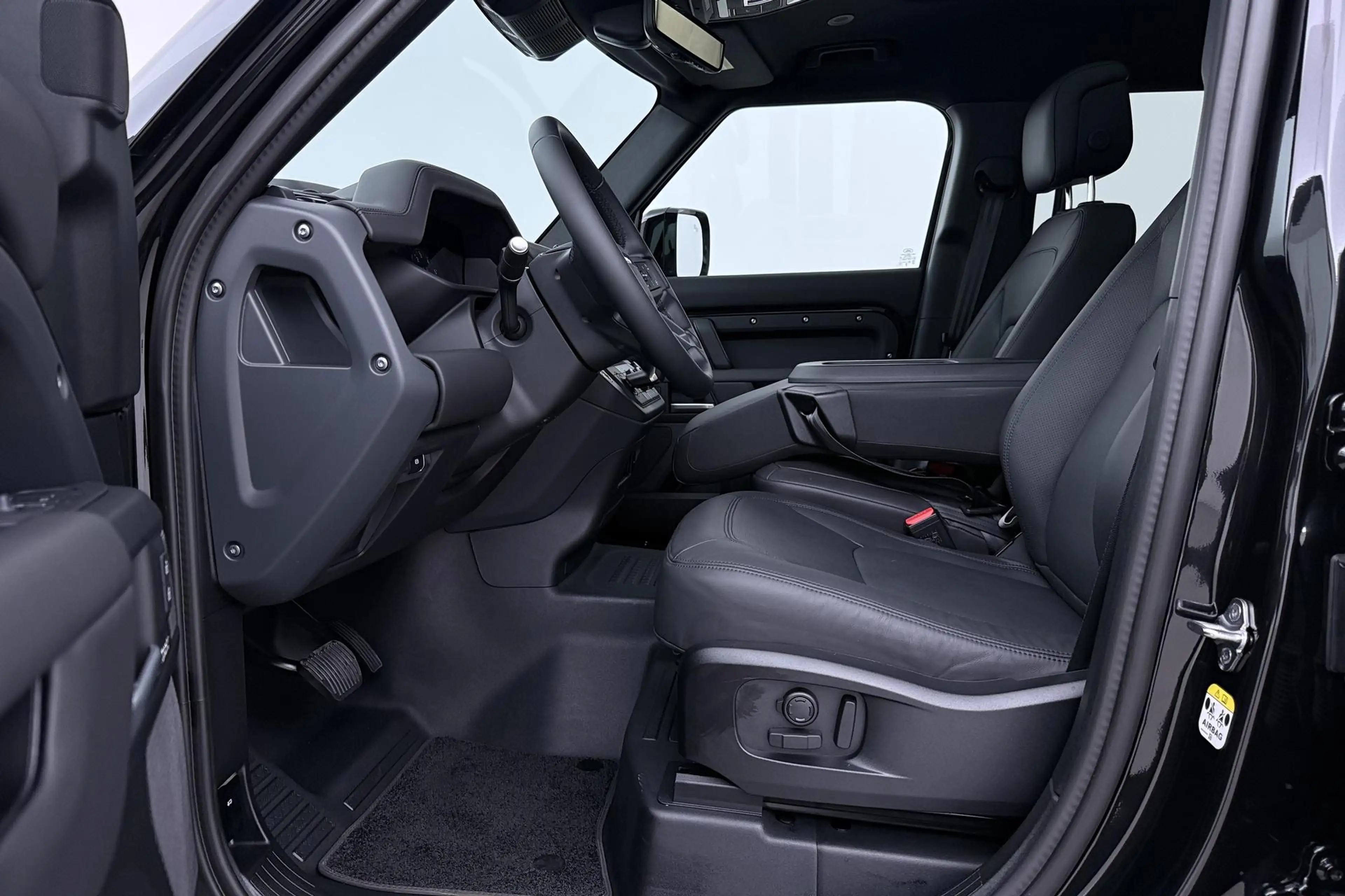 Land Rover Defender 2.0 P300e 110 X-Dynamic HSE | 6-Persoons | Meridia — photo 3