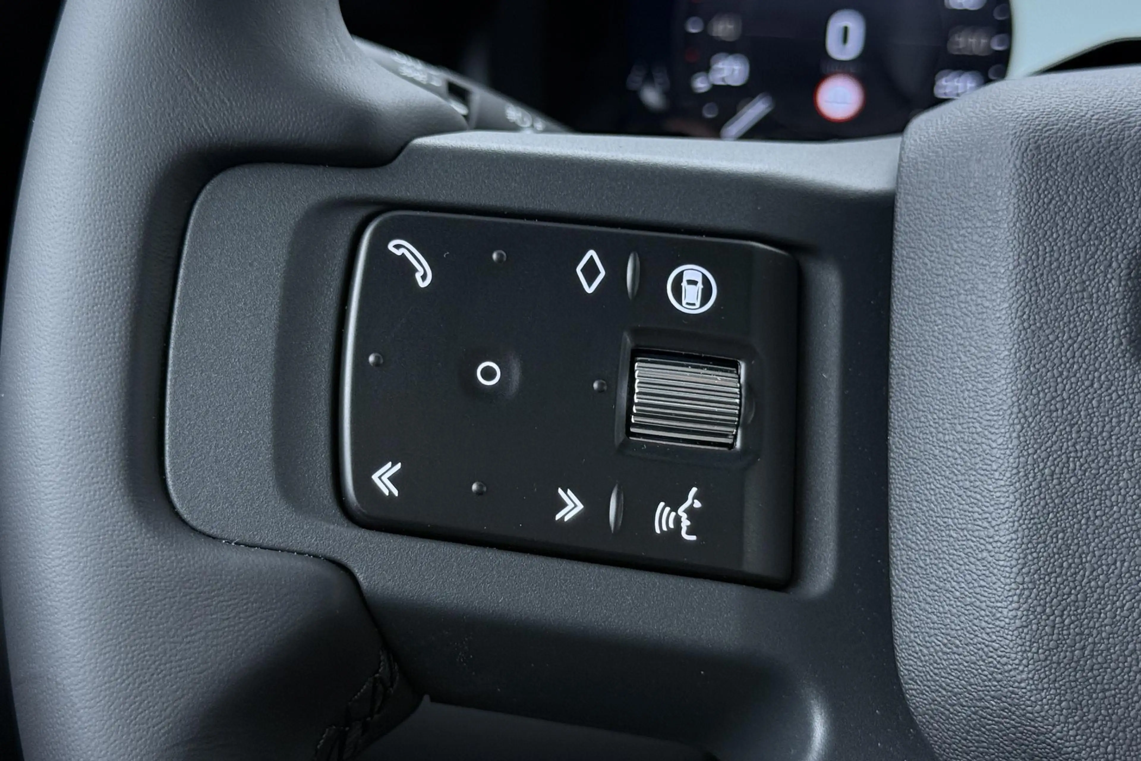 Land Rover Defender 2.0 P300e 110 X-Dynamic HSE | 6-Persoons | Meridia — photo 39