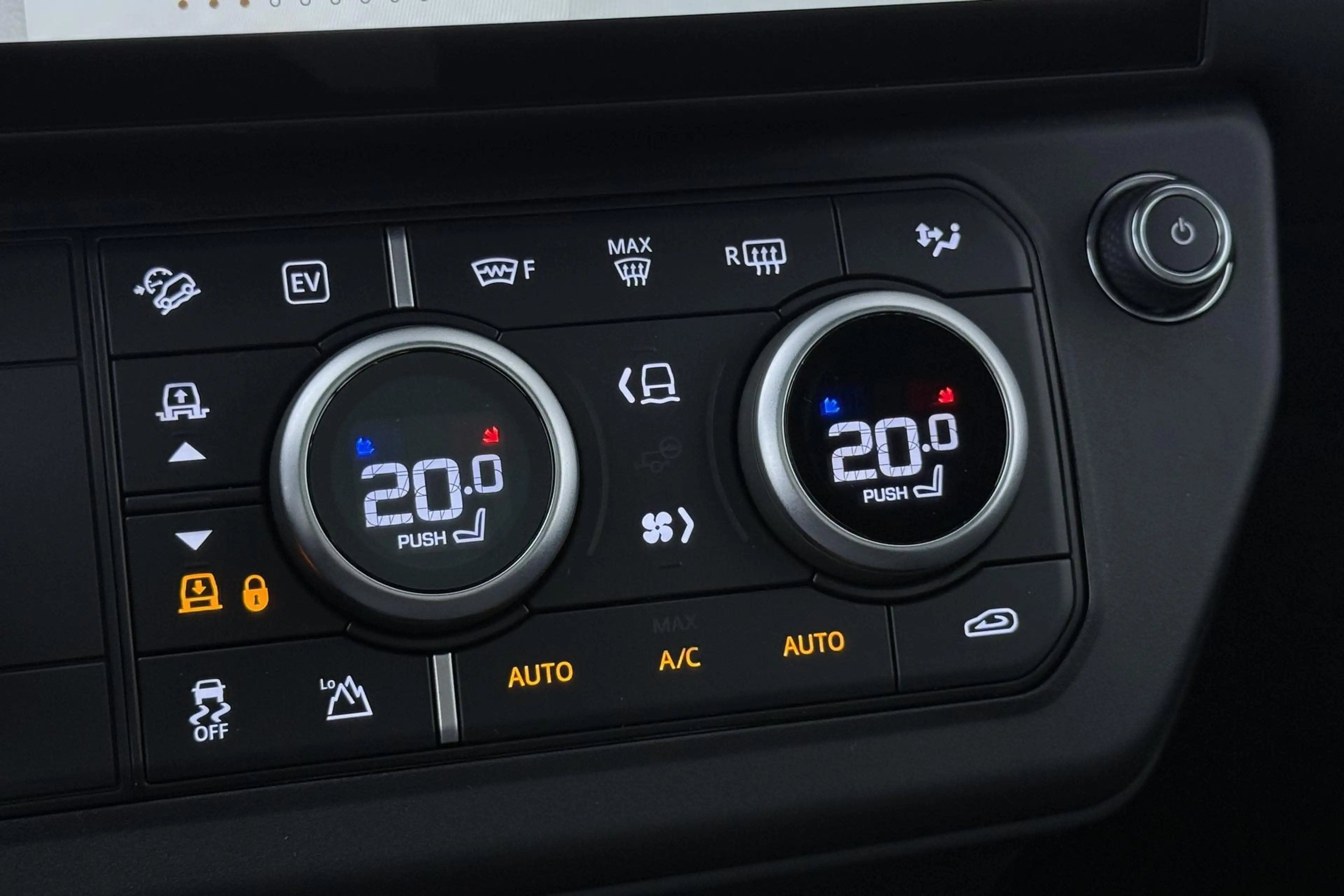 Land Rover Defender 2.0 P300e 110 X-Dynamic HSE | 6-Persoons | Meridia — photo 37