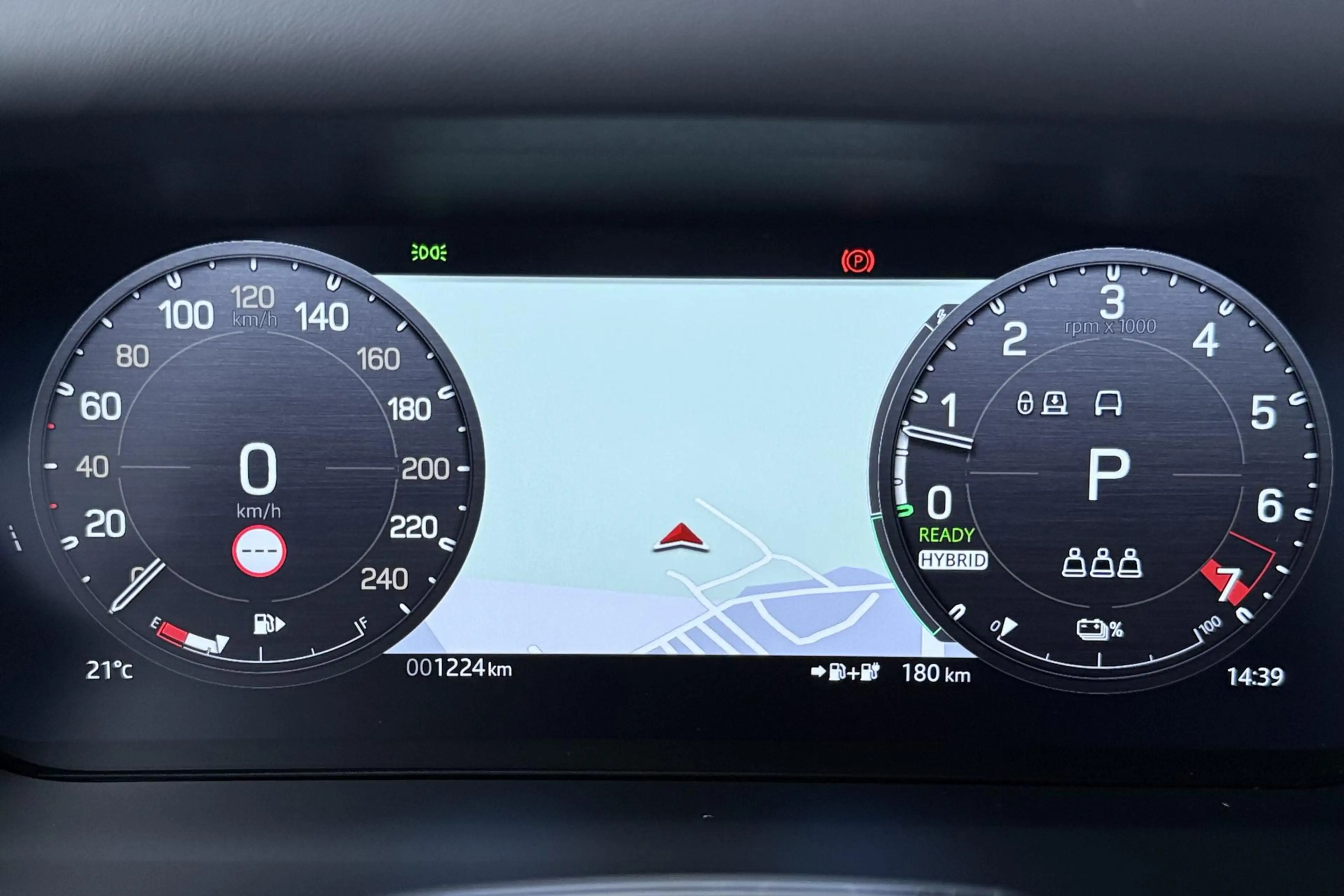 Land Rover Defender 2.0 P300e 110 X-Dynamic HSE | 6-Persoons | Meridia — photo 19