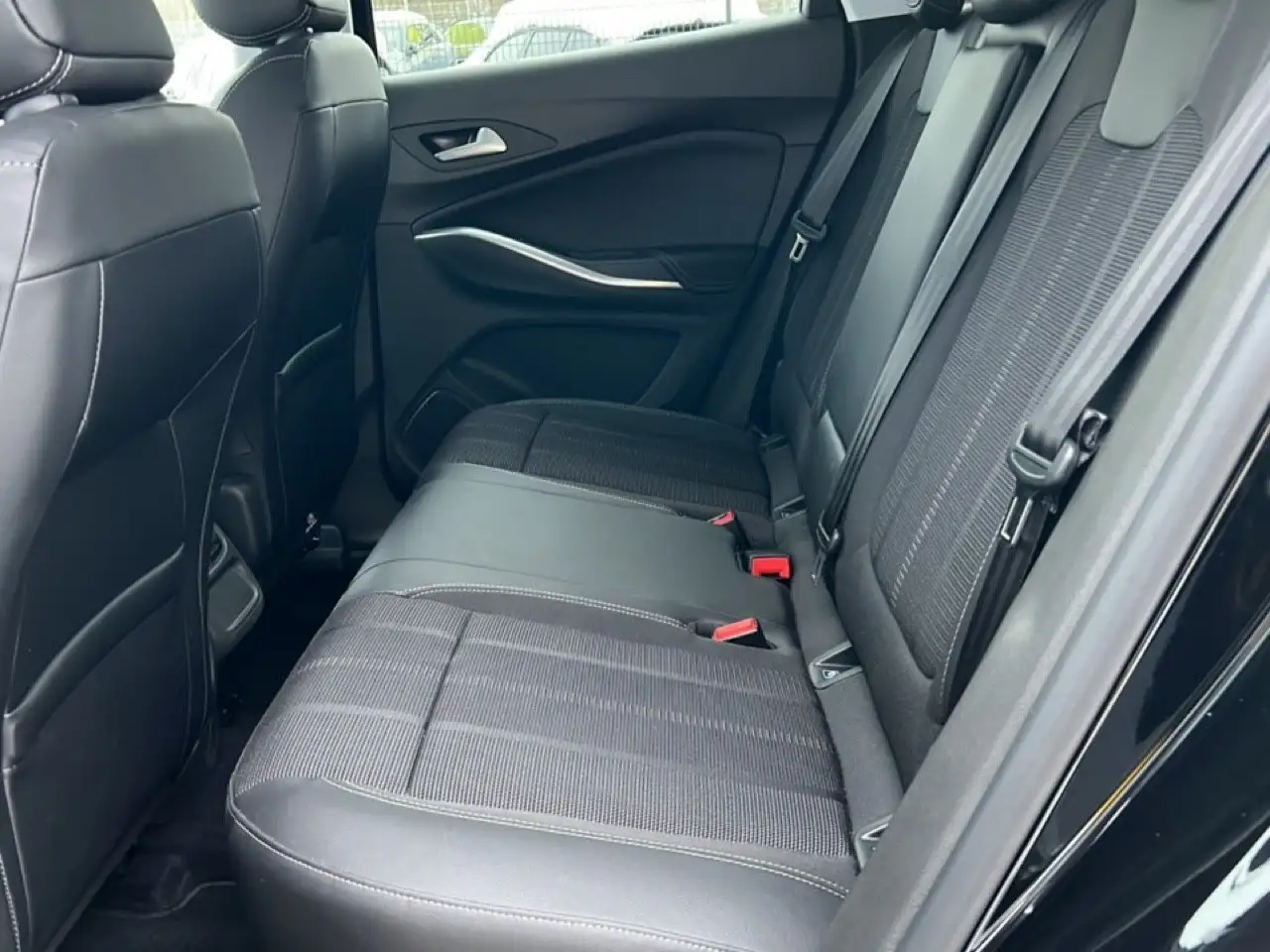 Opel Grandland X GS Navi Kamera Sitzheizung 10