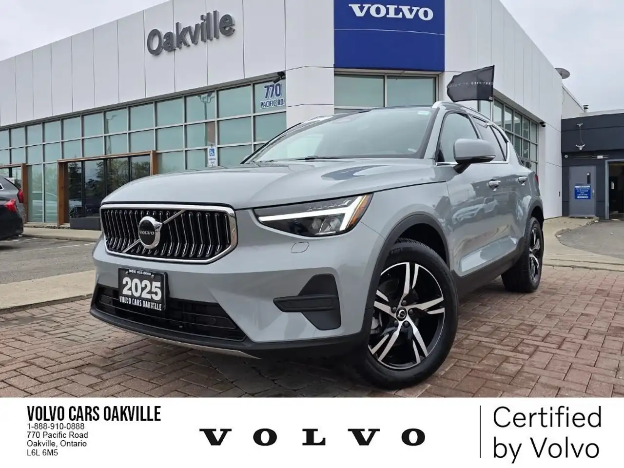 2025 Volvo XC40