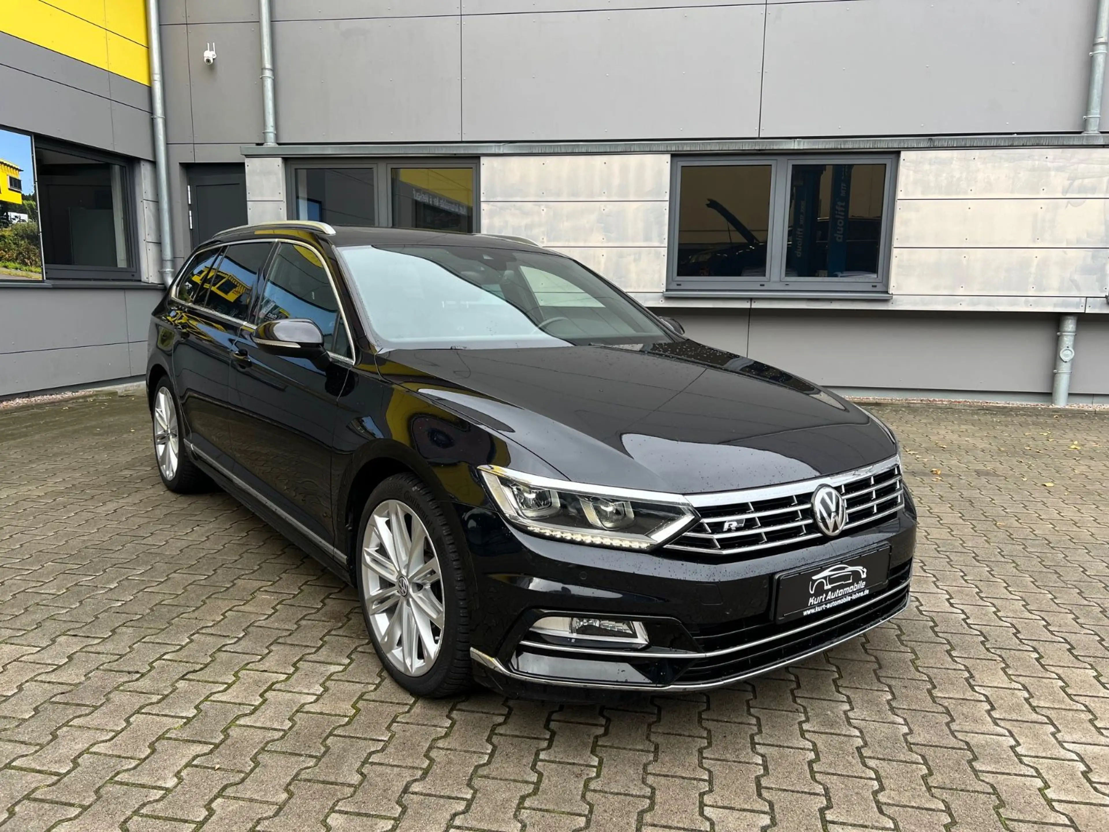 Volkswagen Passat Variant Highline/R LINE/LEDER/PANO/ACC — photo 8