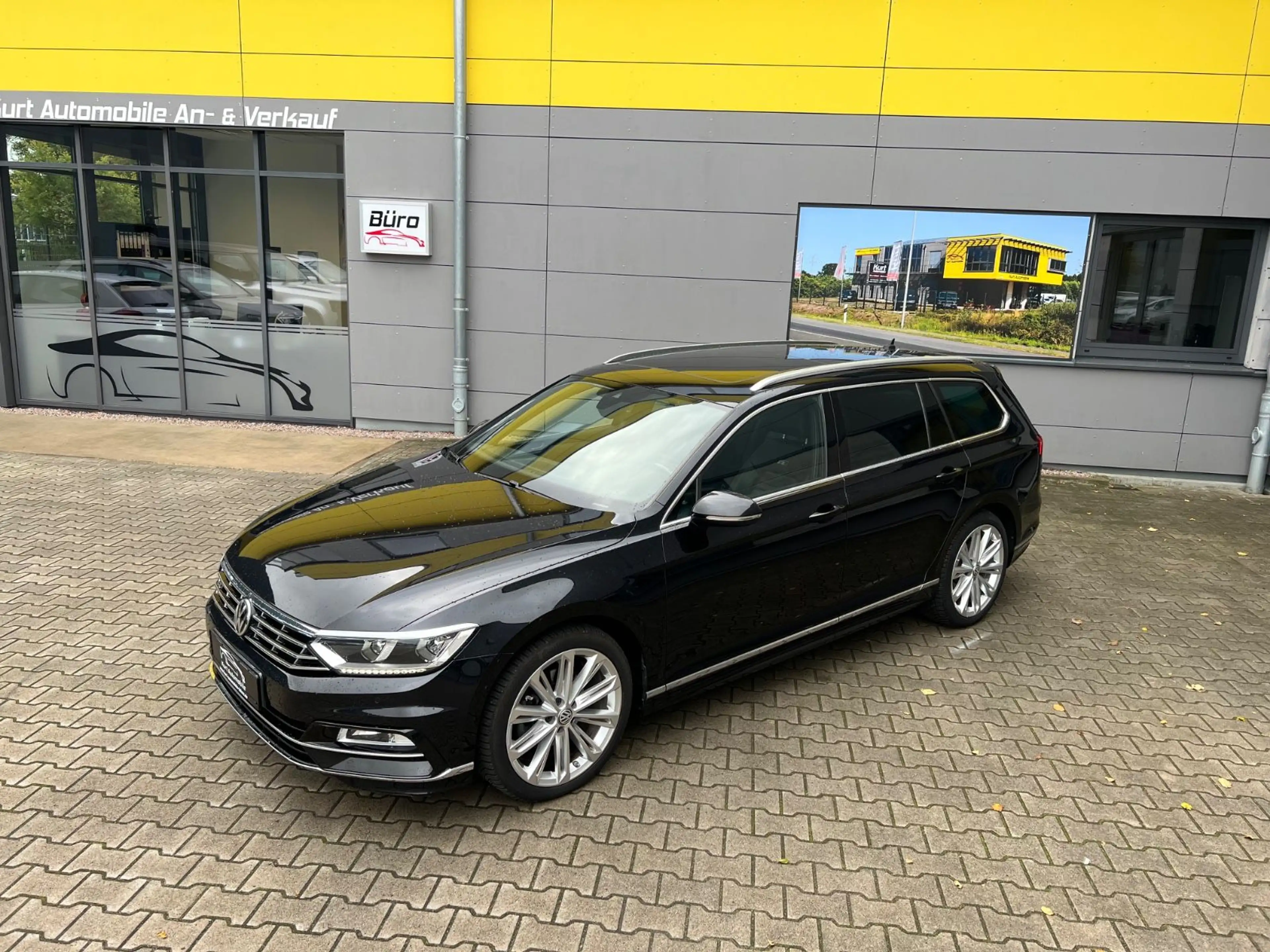 Volkswagen Passat Variant Highline/R LINE/LEDER/PANO/ACC