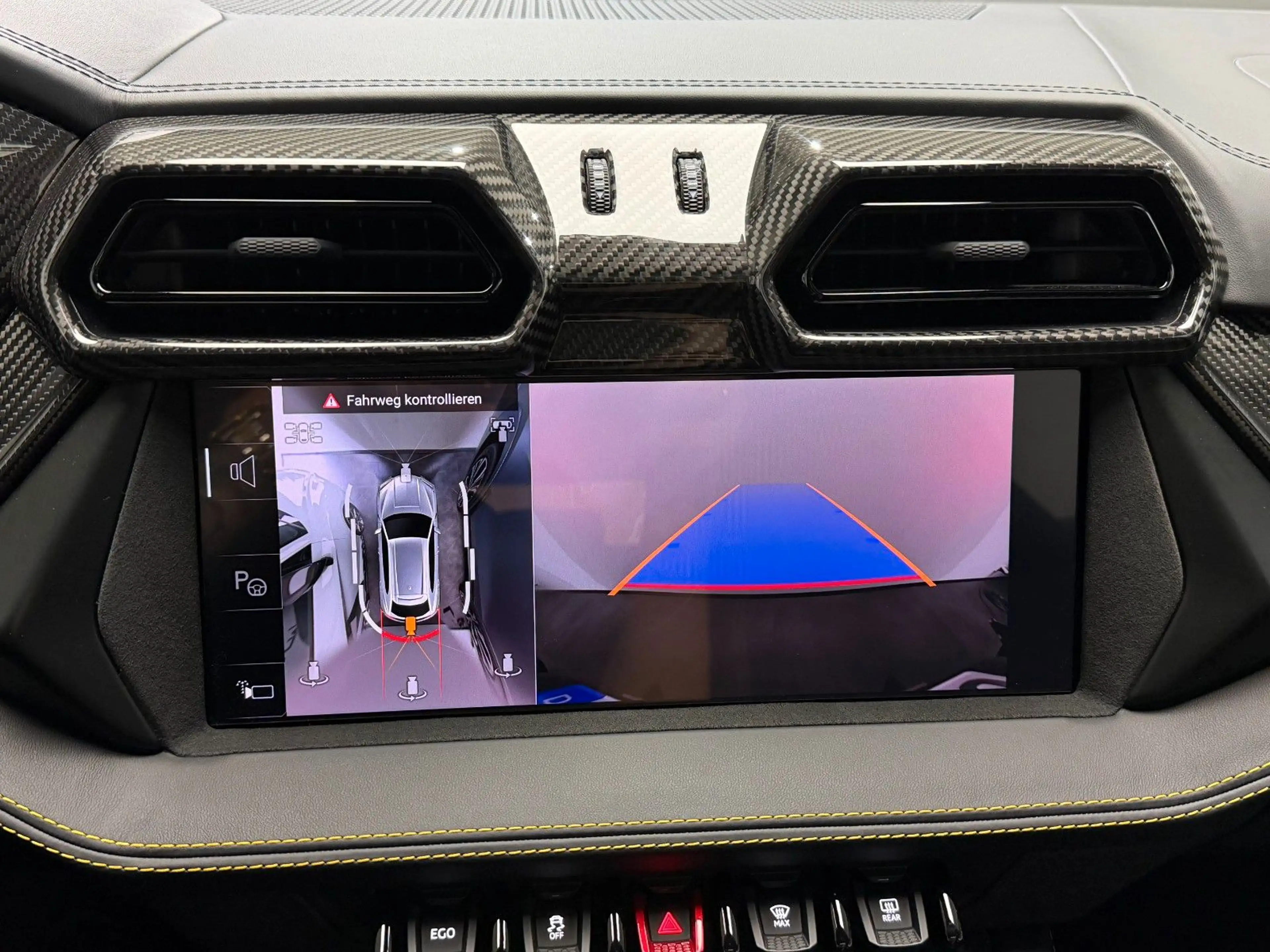 Lamborghini Urus 4.0 V8 PHEV SE Pano B&O Massage 360° Carbon — photo 15
