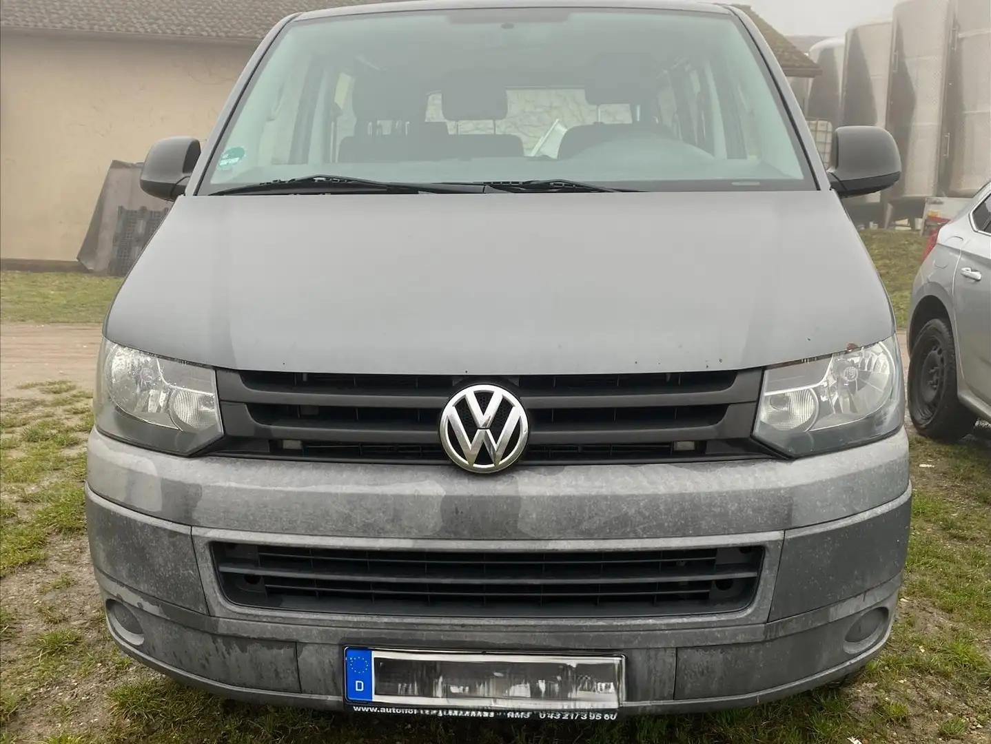 Volkswagen T5 Kombi Gris - 1