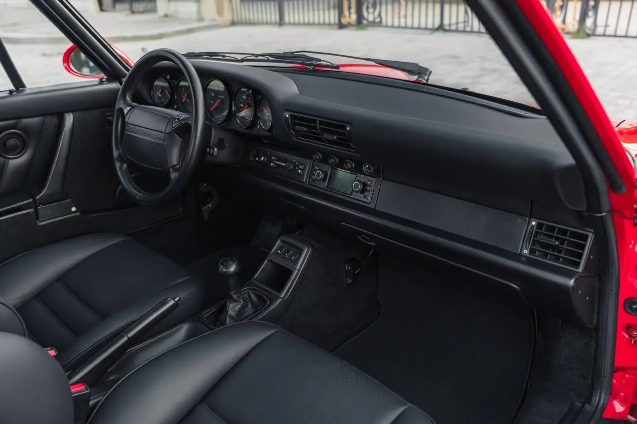 Porsche 964 Turbo 3.3L - Guards Red, 66 000 km, huge service, foto 9