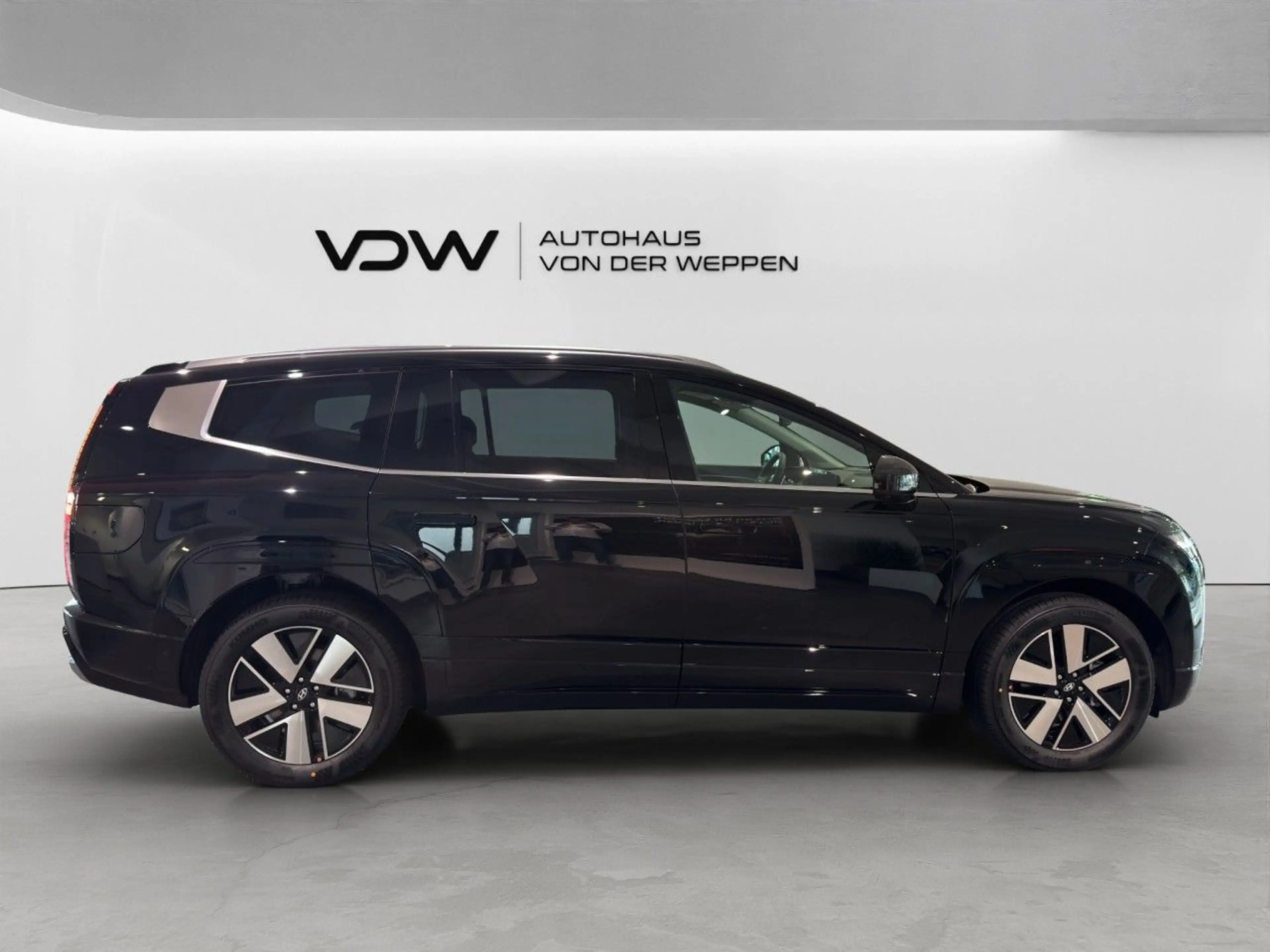 Hyundai IONIQ 9 TECHNIQ 7 SITZE INKL. Panorama-Glasdach! — photo 10