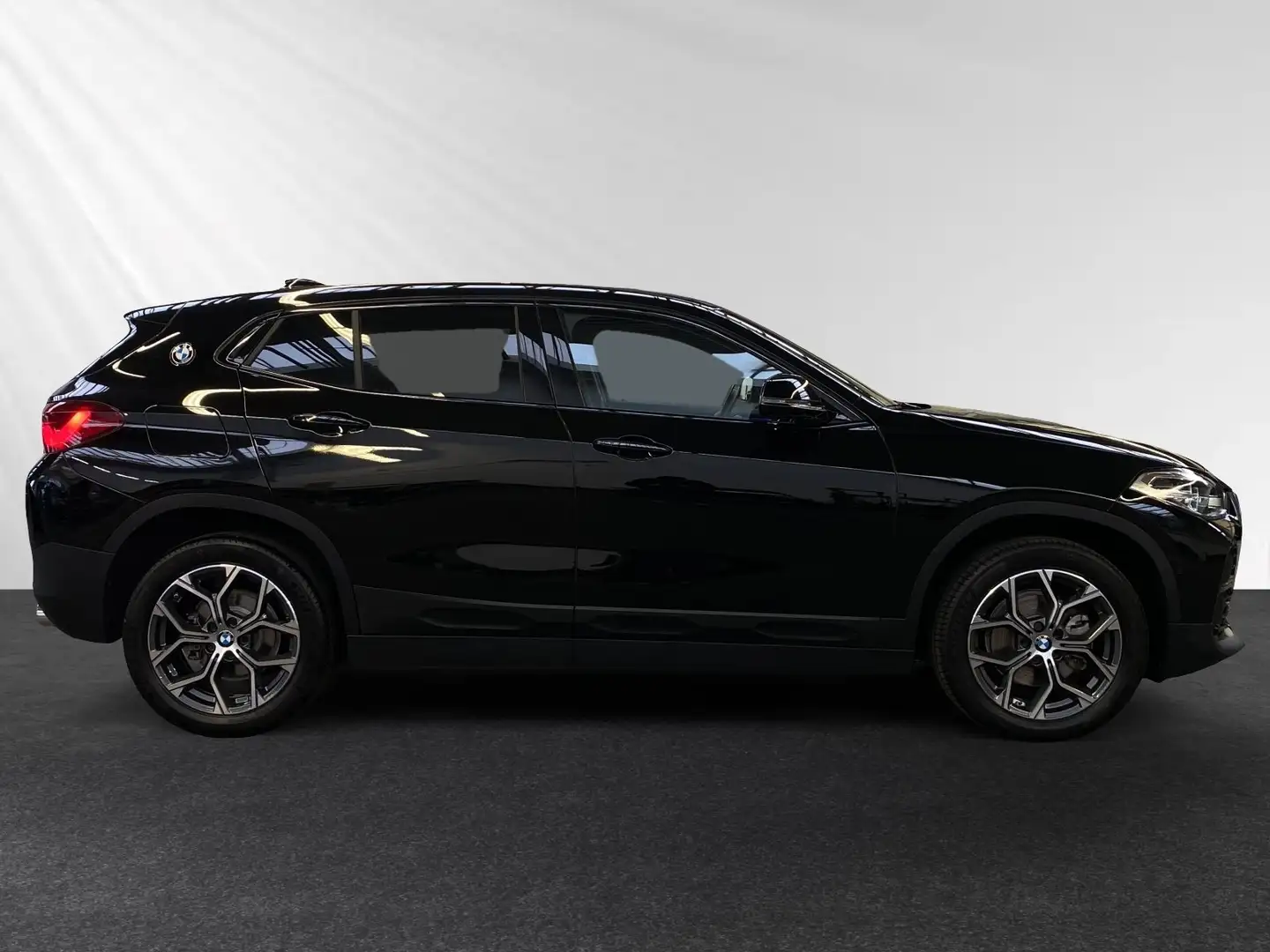 BMW X2 sDrive18d Aut.|Navi|Kamera|Sportsitz|PDC Schwarz - 2