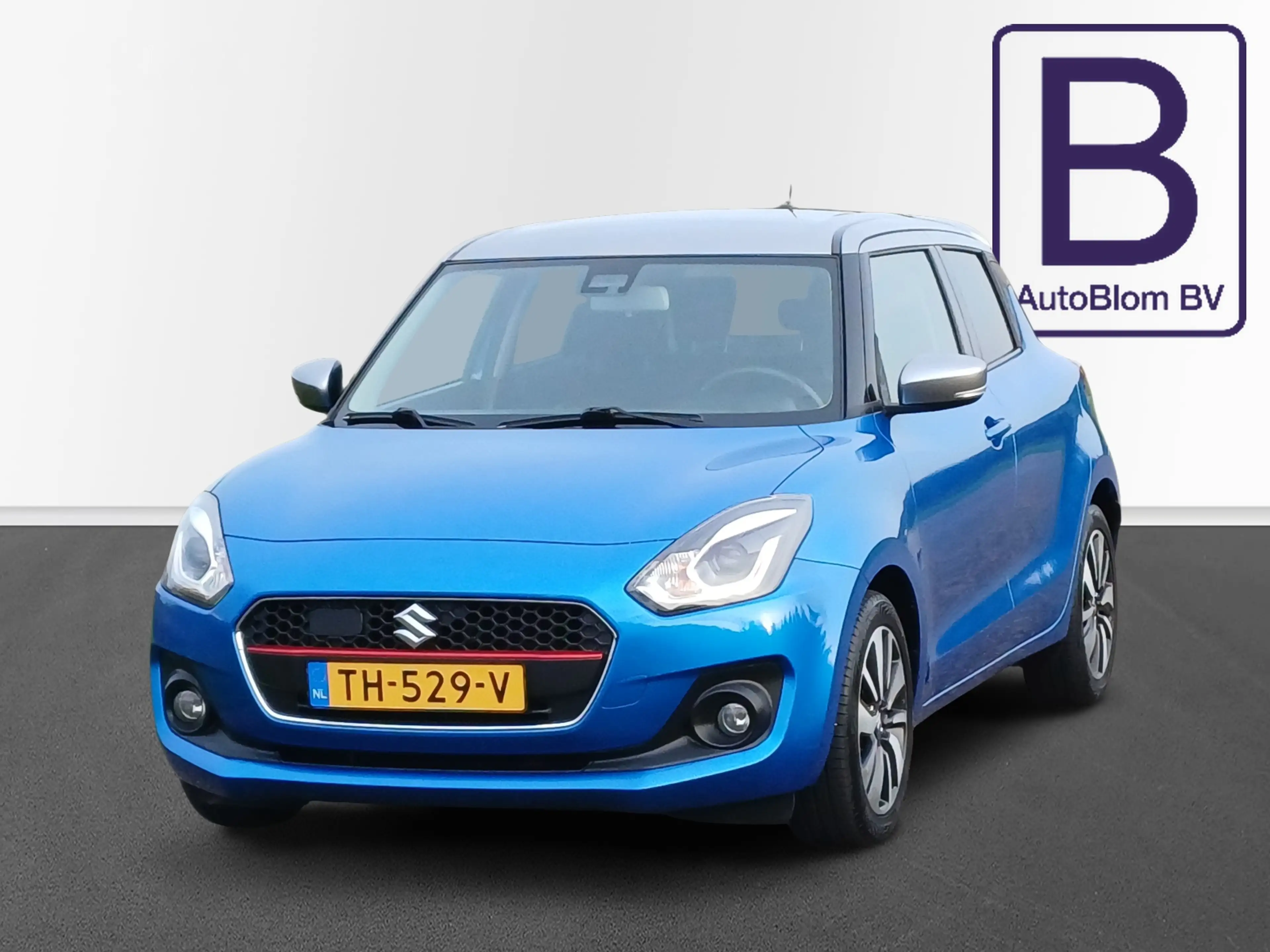 Suzuki Swift 1.0 Stijl Smart Hybrid /Clima/Cruise/Camera/Carpla — photo 3