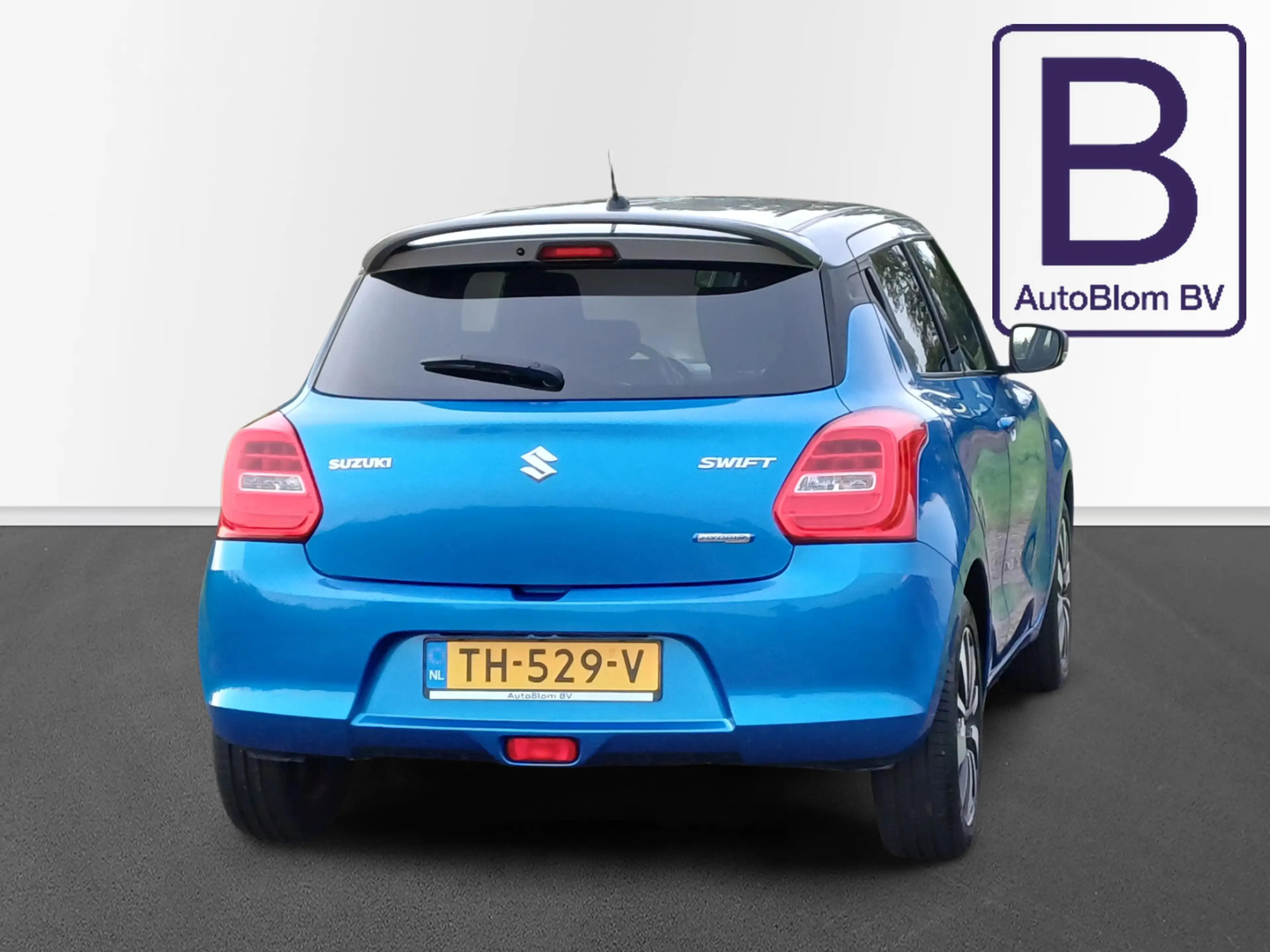 Suzuki Swift 1.0 Stijl Smart Hybrid /Clima/Cruise/Camera/Carpla — photo 6