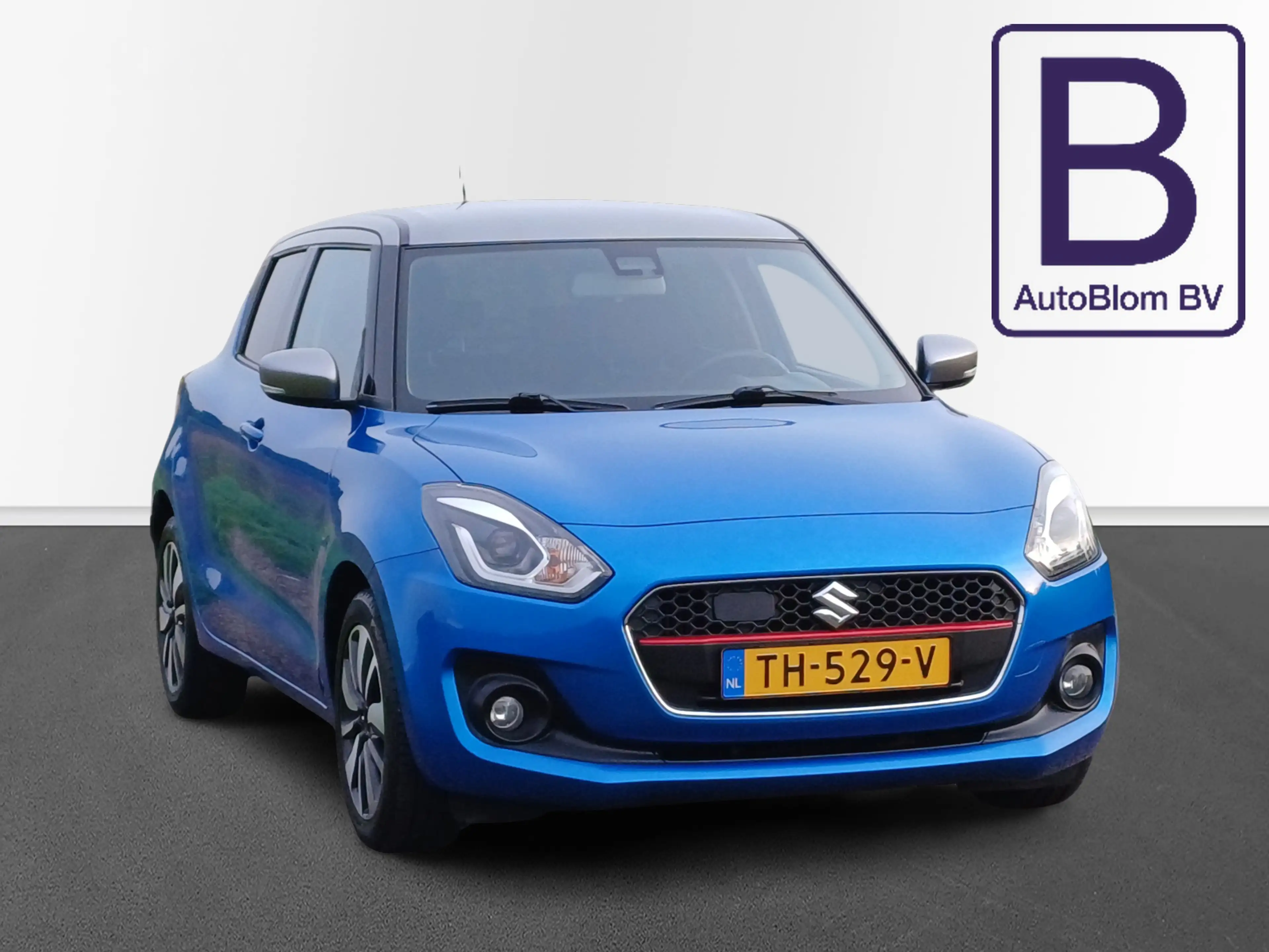 Suzuki Swift 1.0 Stijl Smart Hybrid /Clima/Cruise/Camera/Carpla — photo 5