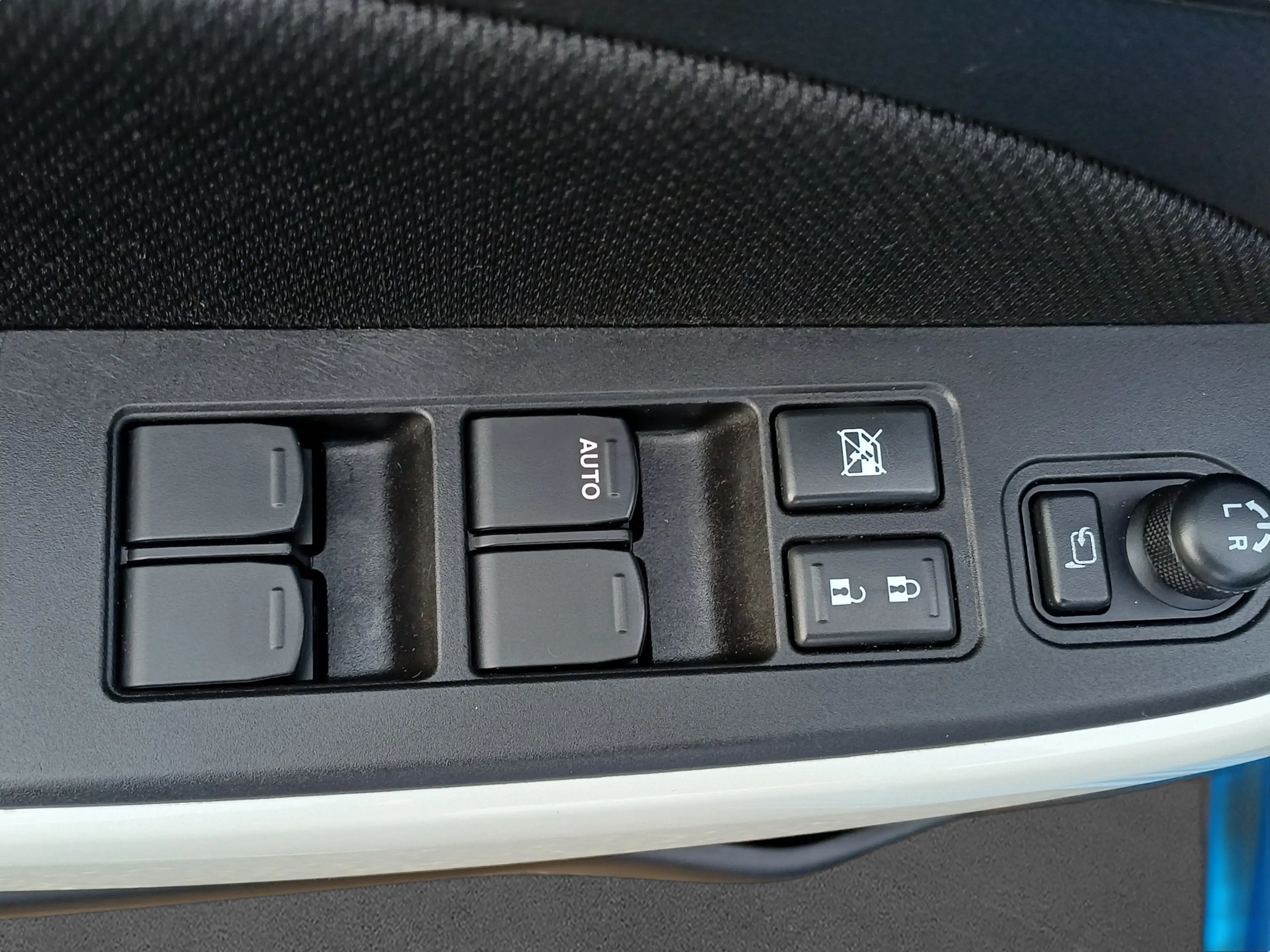 Suzuki Swift 1.0 Stijl Smart Hybrid /Clima/Cruise/Camera/Carpla — photo 20