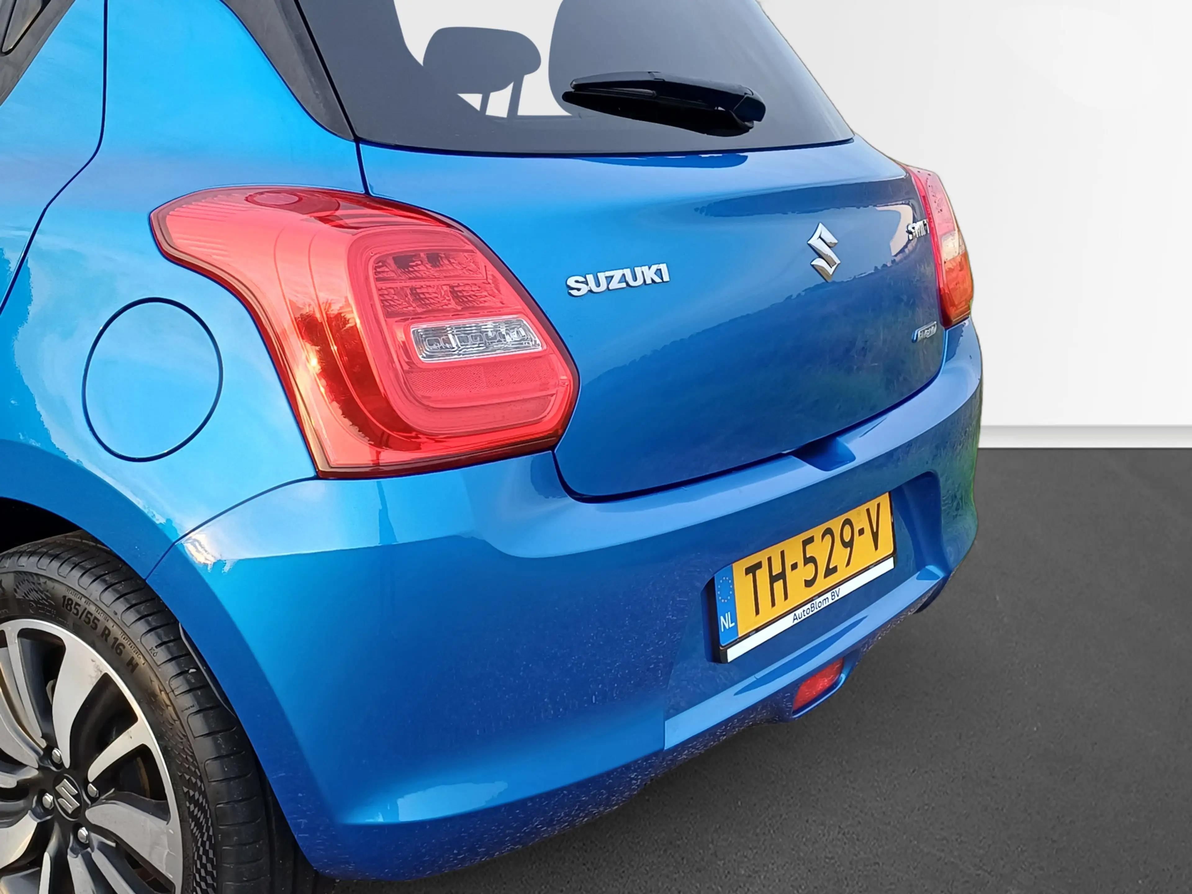 Suzuki Swift 1.0 Stijl Smart Hybrid /Clima/Cruise/Camera/Carpla — photo 12