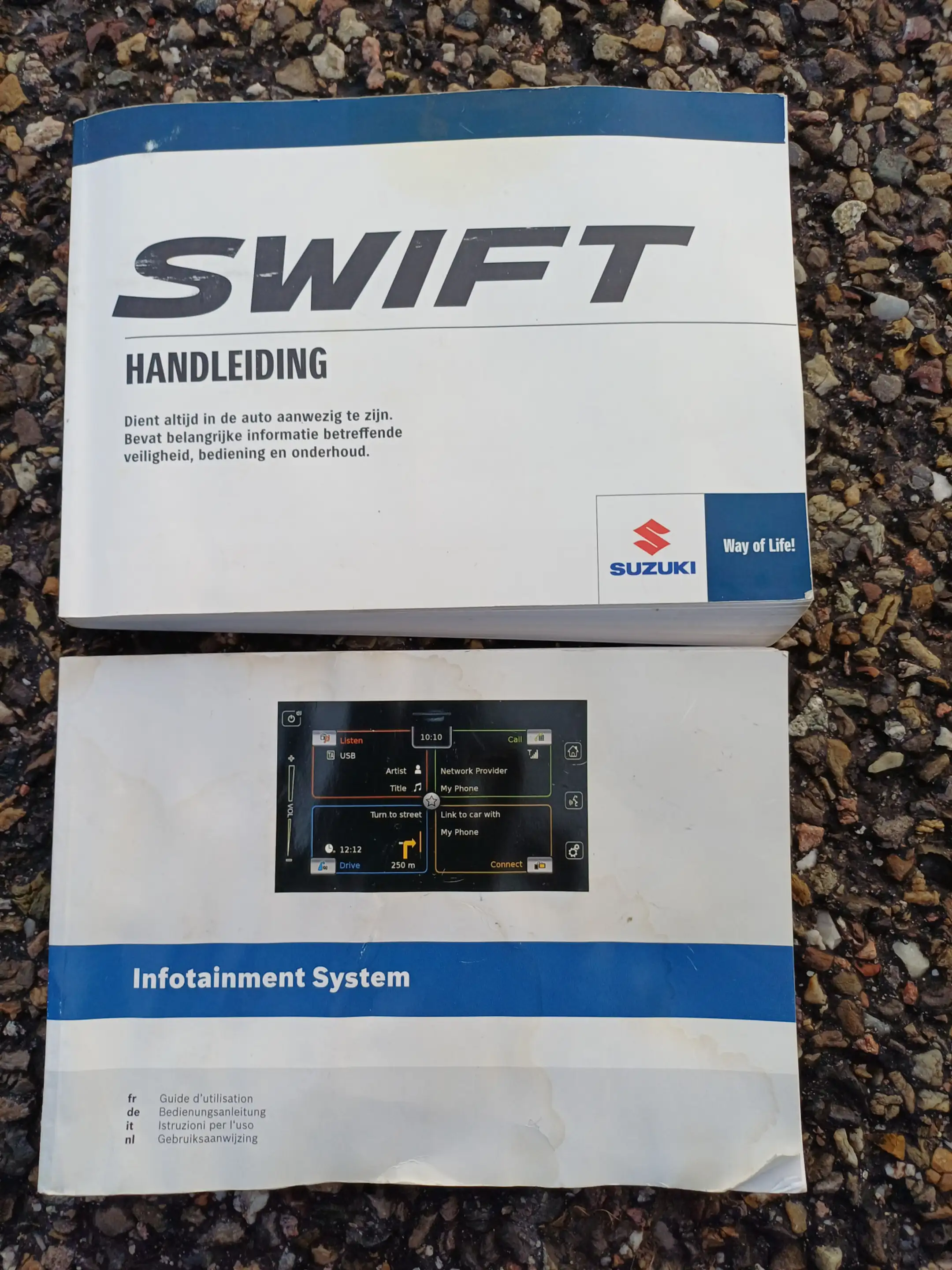 Suzuki Swift 1.0 Stijl Smart Hybrid /Clima/Cruise/Camera/Carpla — photo 40