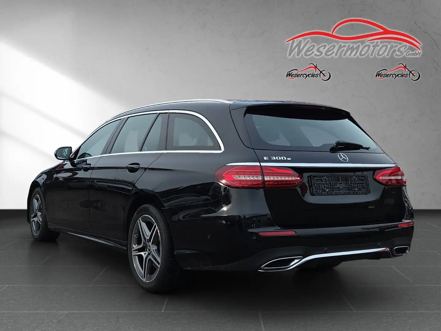 Mercedes-Benz E 300 E T-Modell E 300 e / AMG Paket Schwarz - 2