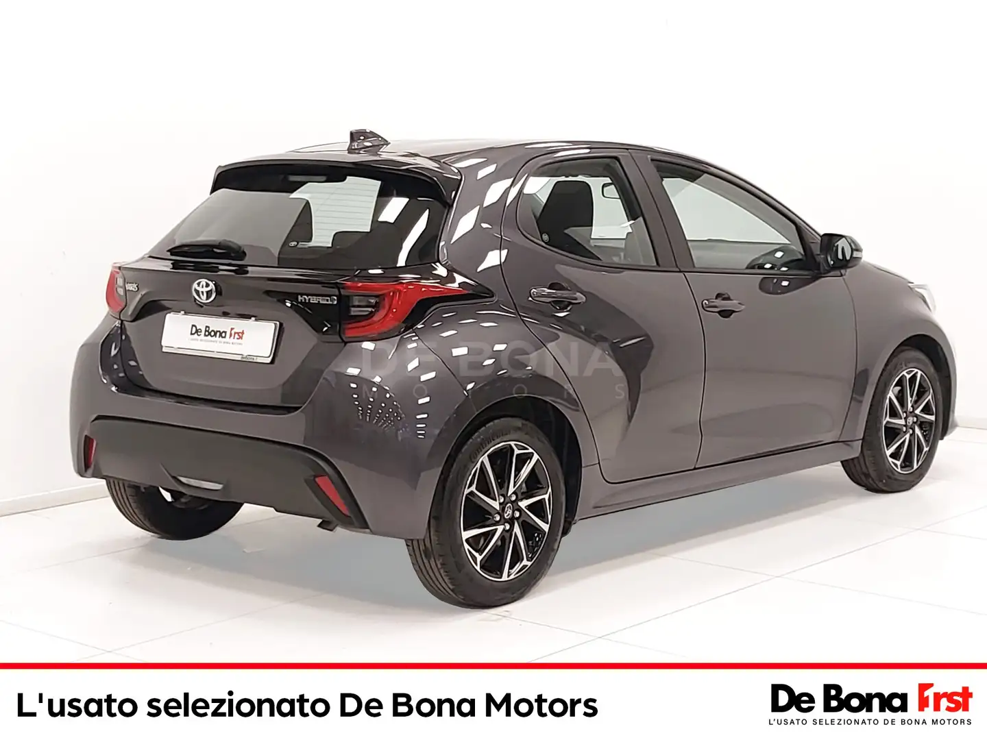 Toyota Yaris 1.5h trend Grigio - 2