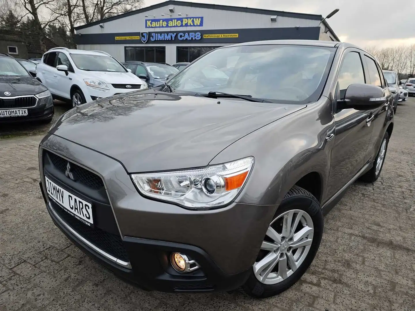 Mitsubishi ASX Diesel 1.8 DI-D 2WD 35 Jahre Braun - 1