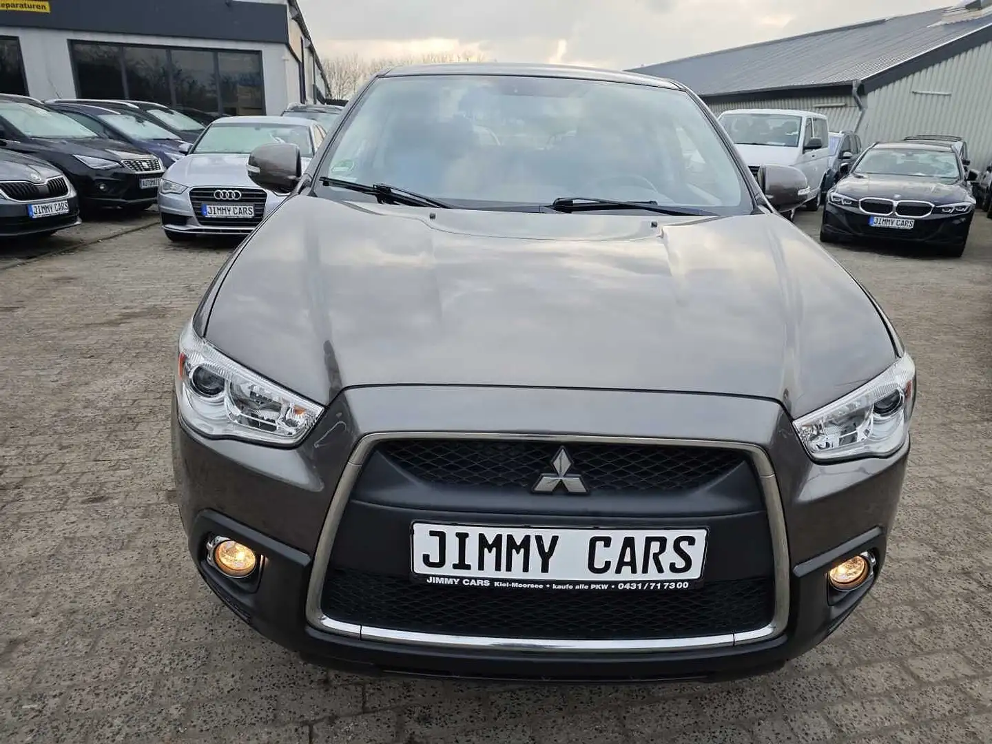 Mitsubishi ASX Diesel 1.8 DI-D 2WD 35 Jahre Braun - 2