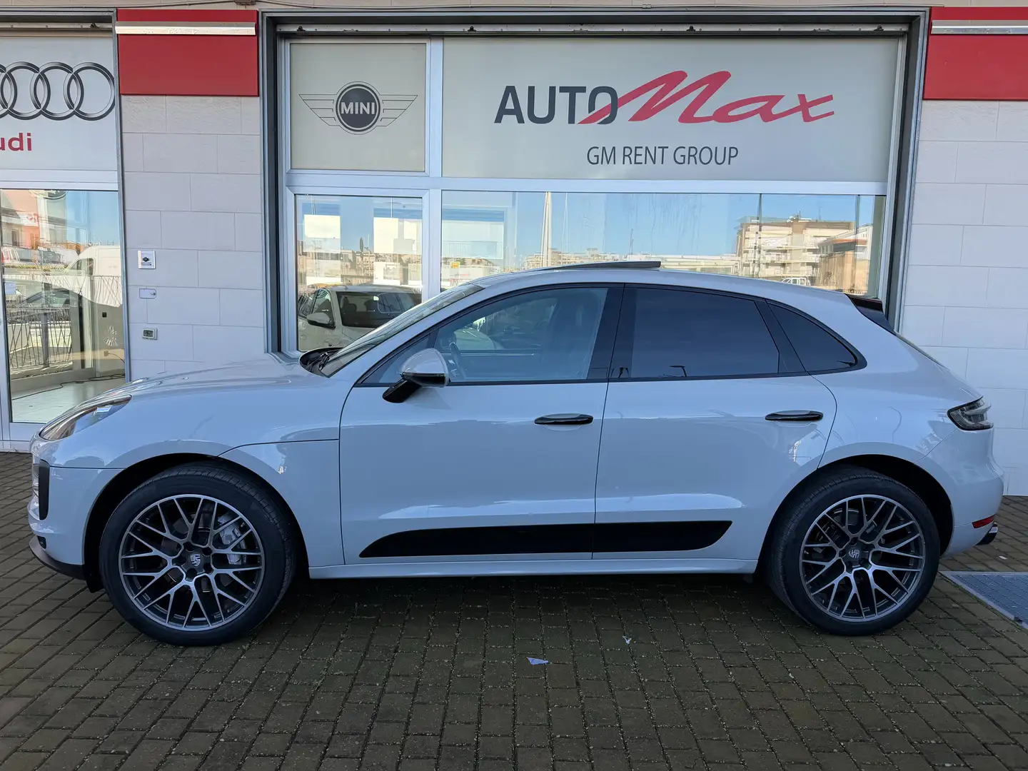 Porsche Macan Macan 2.0 245cv pdk Tetto Sospensioni Gris - 2