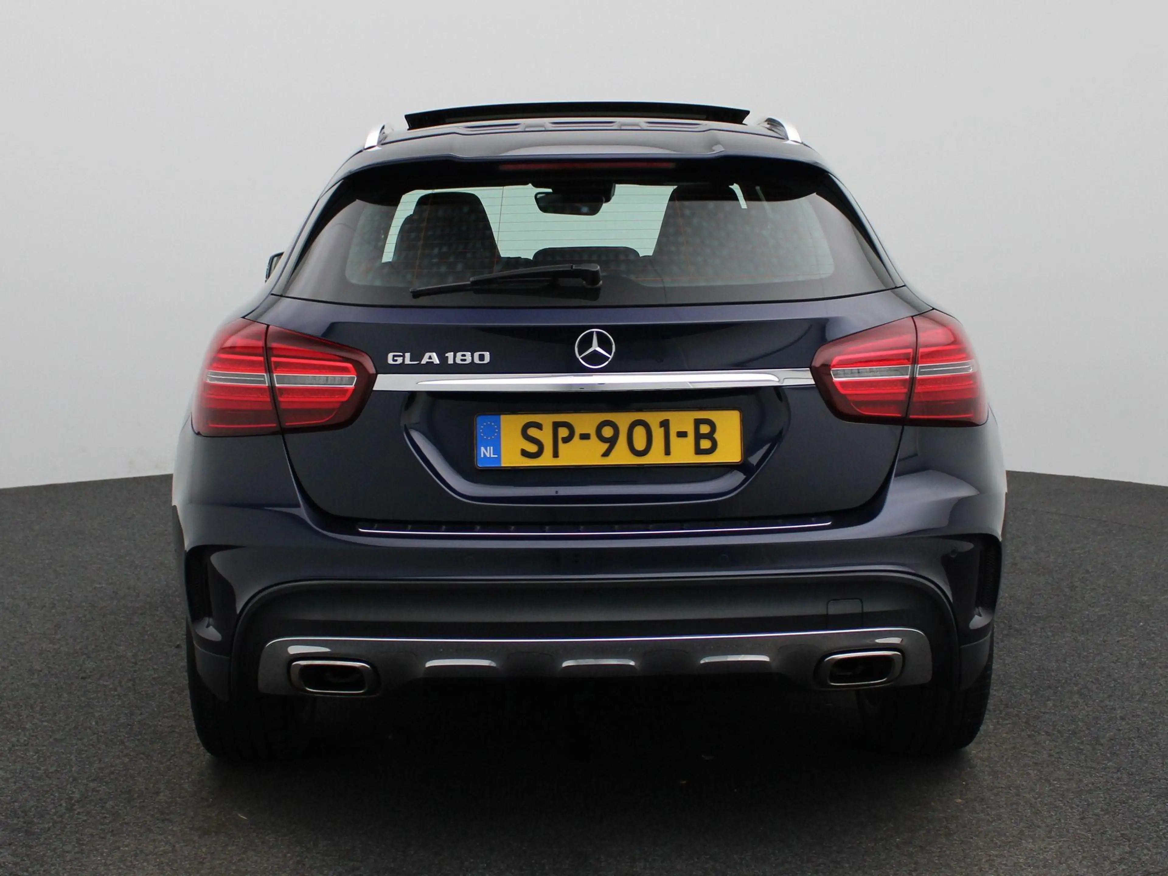 Mercedes-Benz GLA 180 Business Solution AMG | Panoramadak | Achteruitrij — photo 5