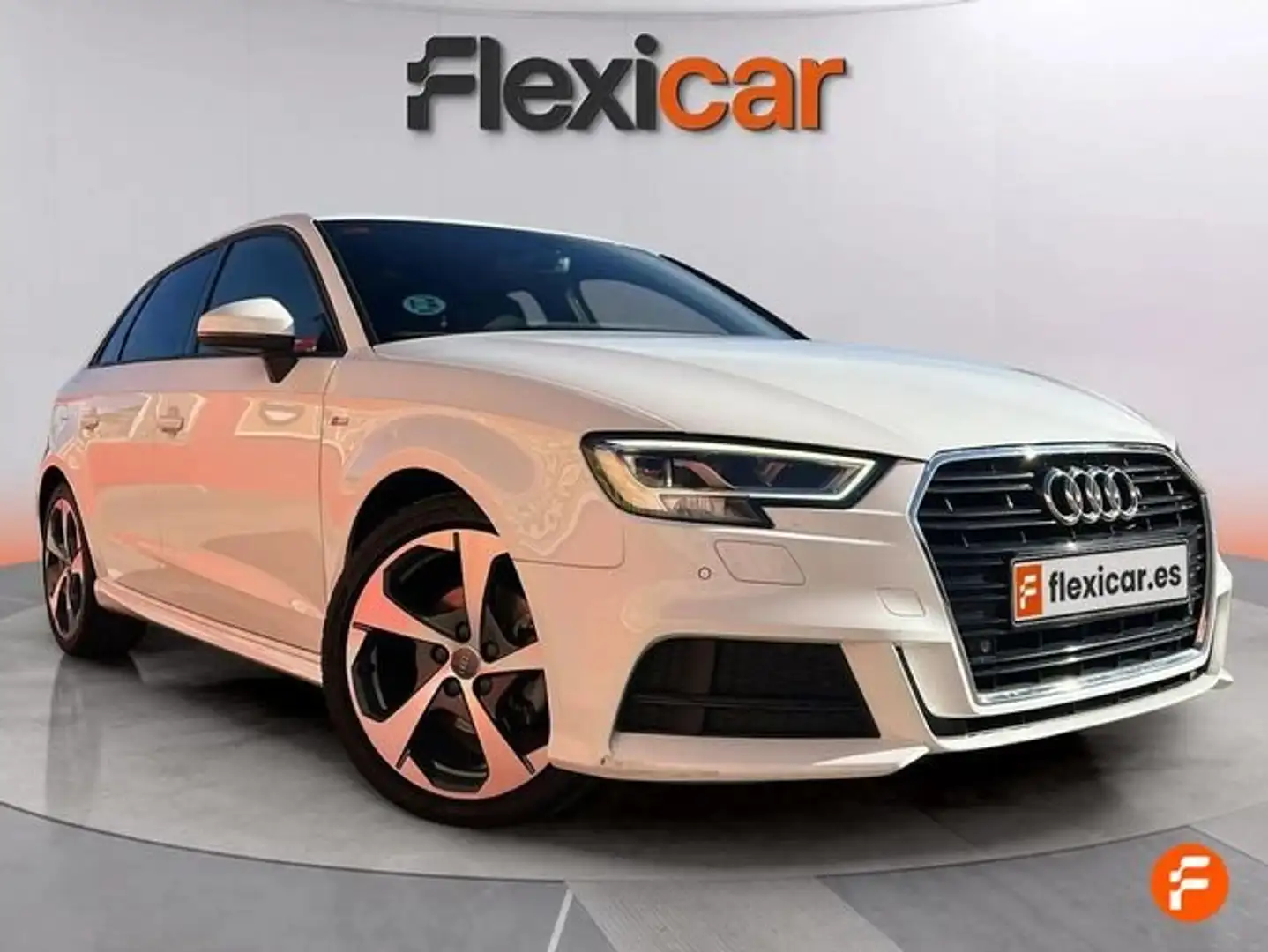 Audi A3 Sportback 35 TFSI Black line 110kW Blanco - 2