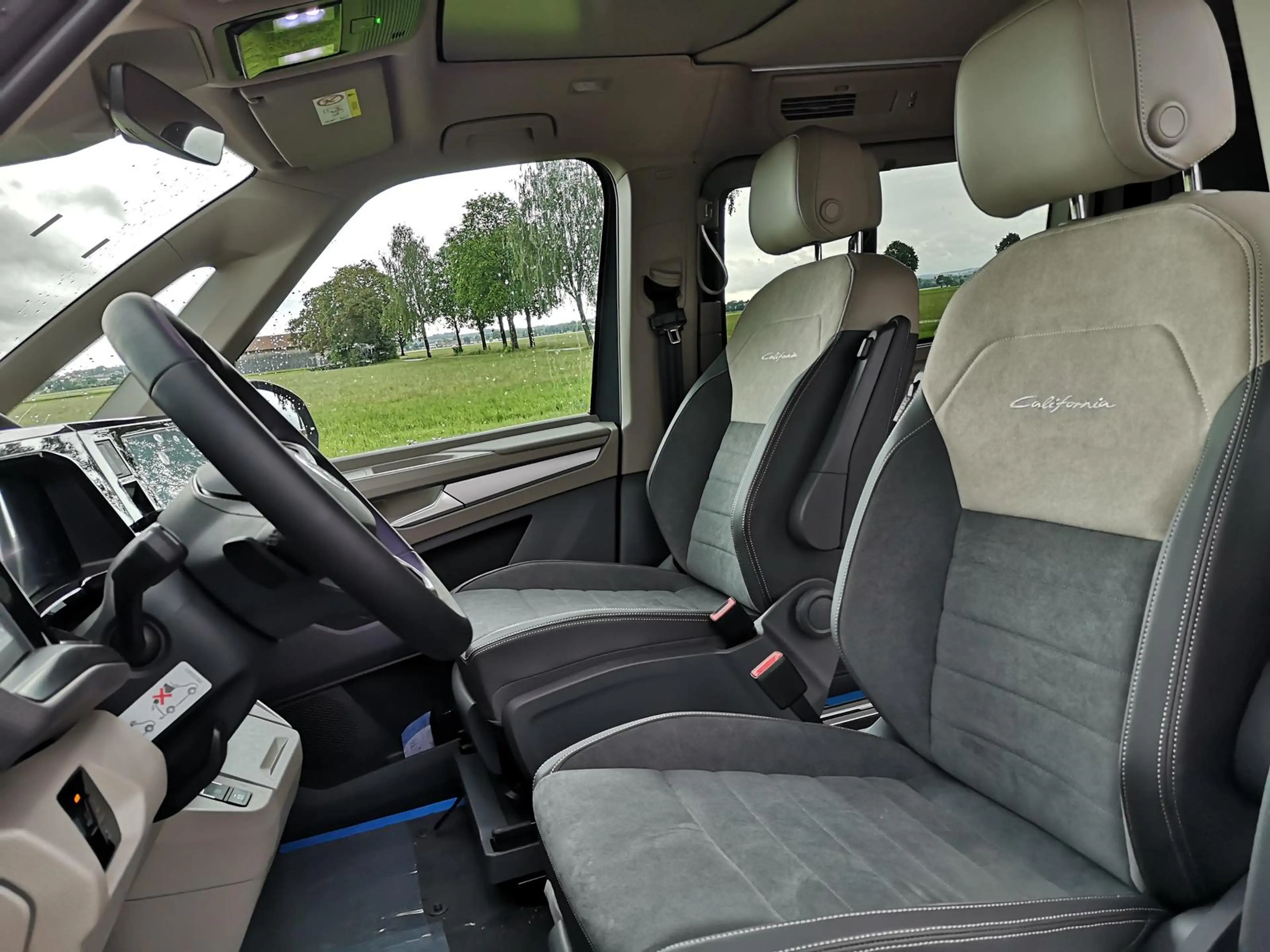 Volkswagen T7 California 1.5 TSI Beach Tour Plus ArtVelour eHybrid 4MOTION — photo 5