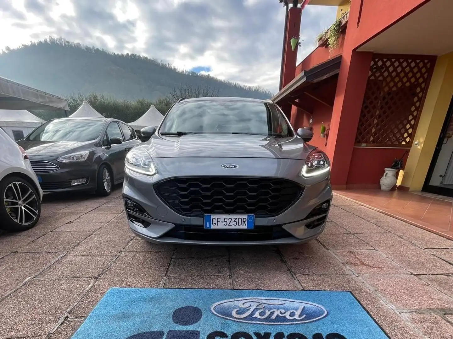 Ford Kuga Kuga 1.5 ecoblue ST-Line 2wd 120cv auto Gris - 1