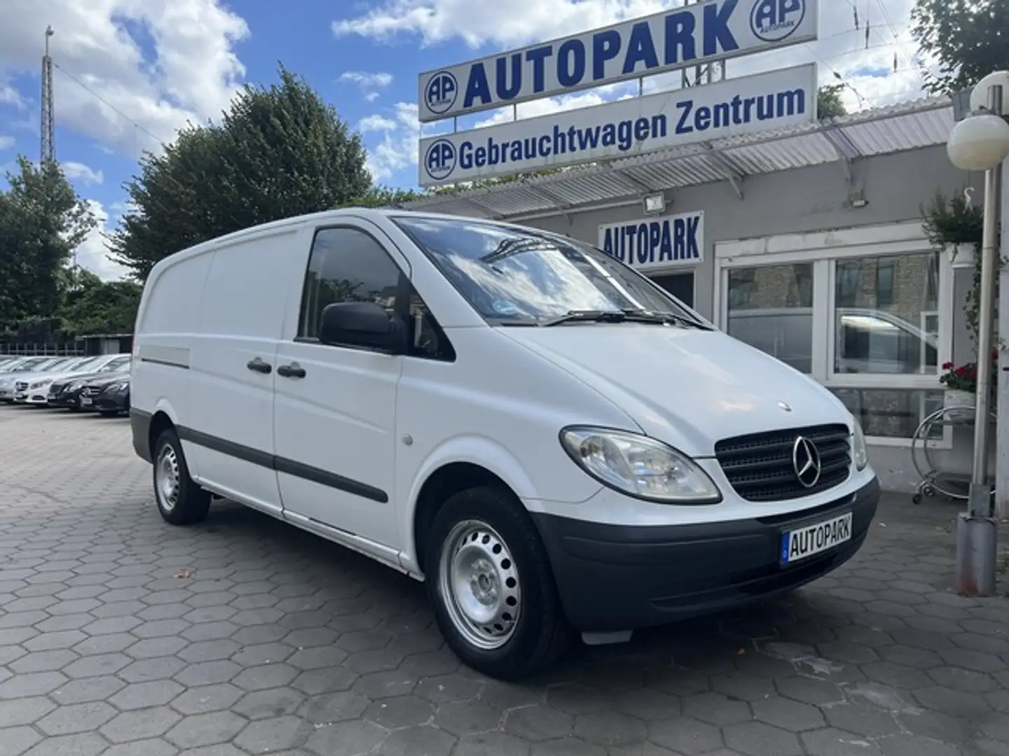 Mercedes-Benz Vito 111 CDI Kaste*Klima*Navi*6 Gang Weiß - 1