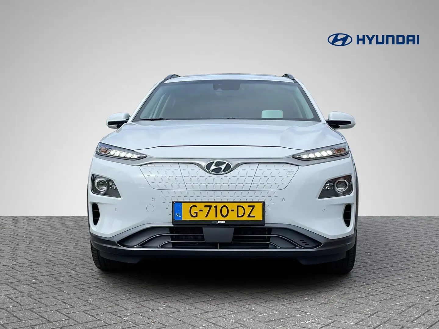 Hyundai KONA EV Premium 64 kWh Sky | Head-Up Display | Stuur- + Wit - 2