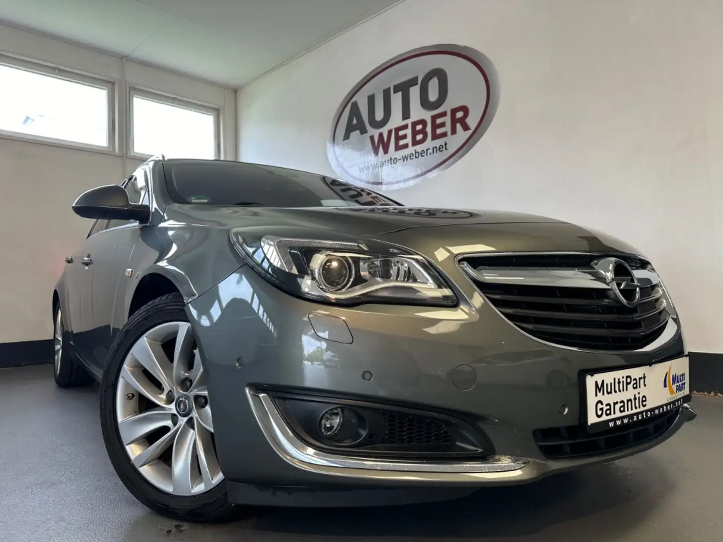 Opel Insignia INSIGNIA A SPORTS TOURER*AUT*LEDER*NAVI*BT*'XEN* Grau - 1