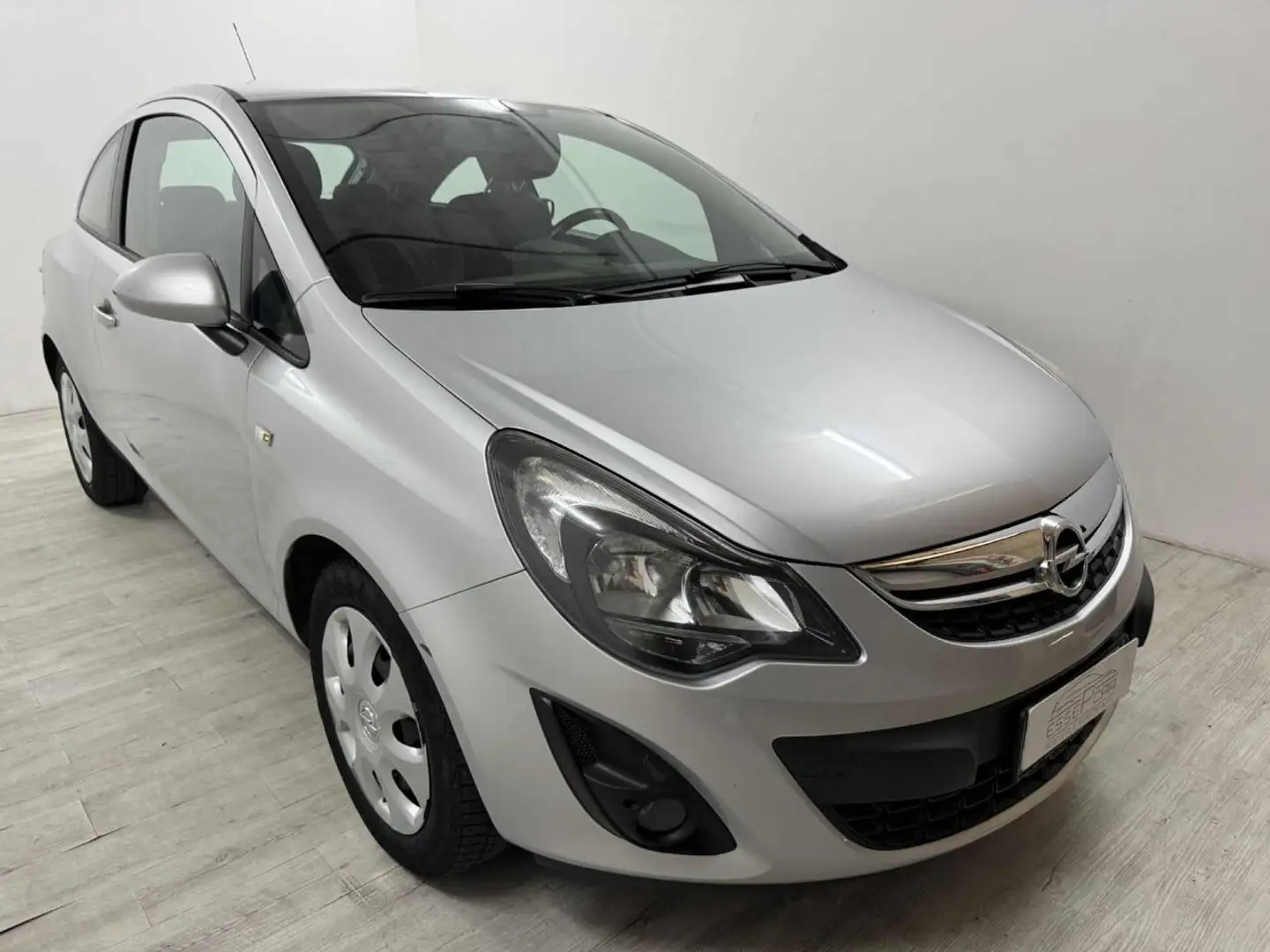 Opel Corsa 1.2 3 porte Edition Grigio - 2