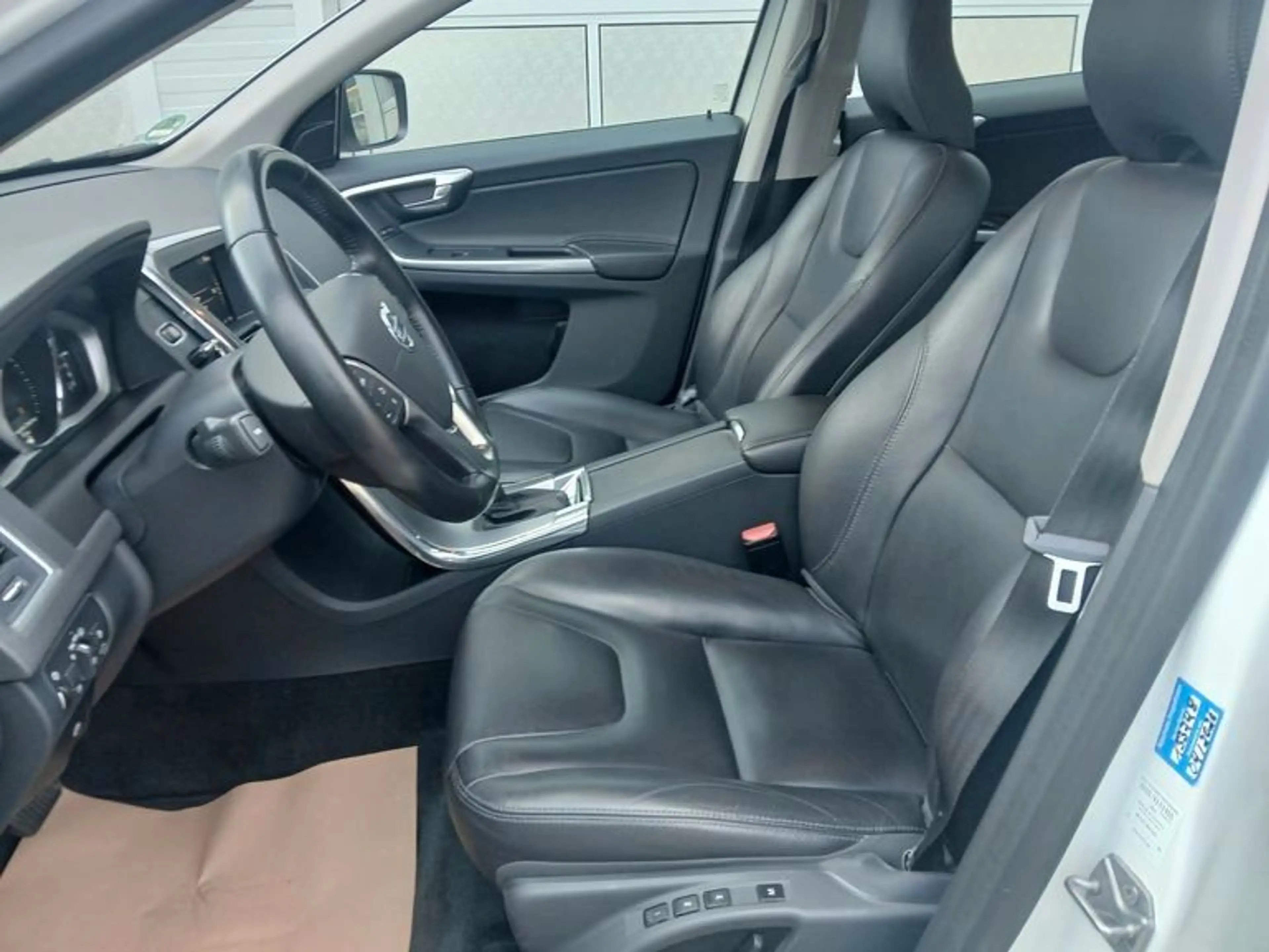 Volvo XC60 XC60 Summum 2WD — photo 10