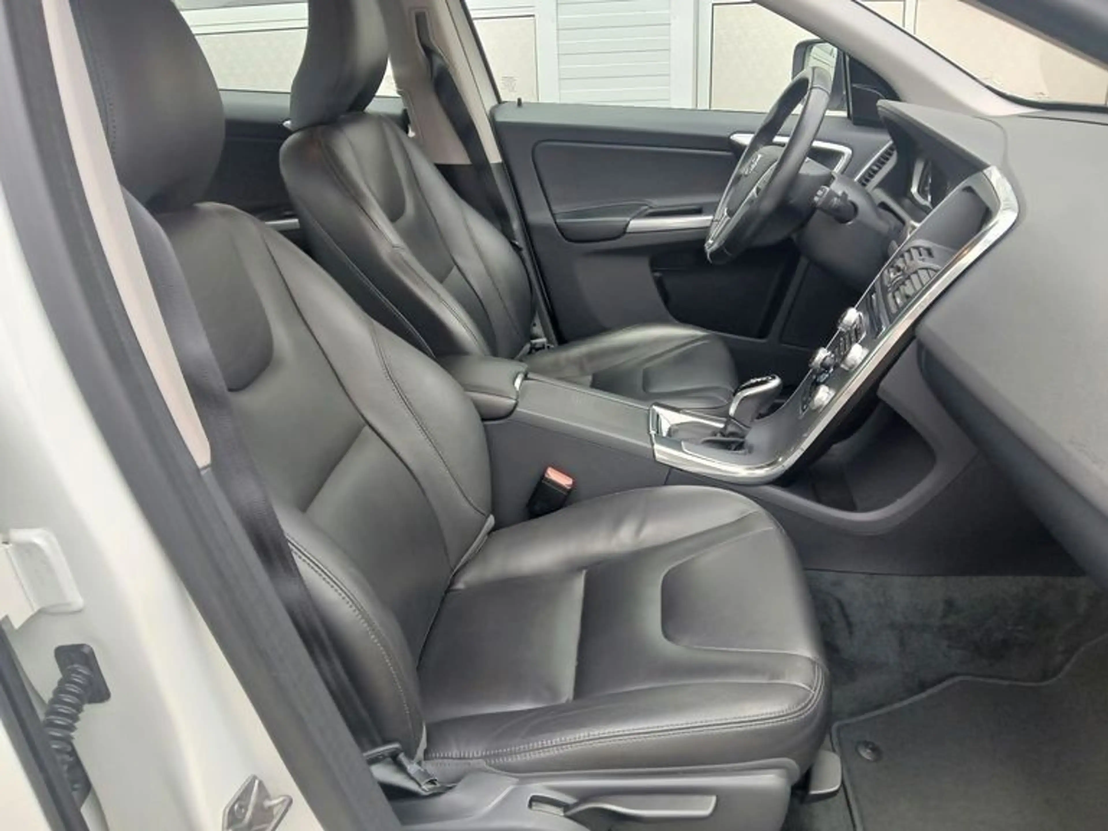 Volvo XC60 XC60 Summum 2WD — photo 15