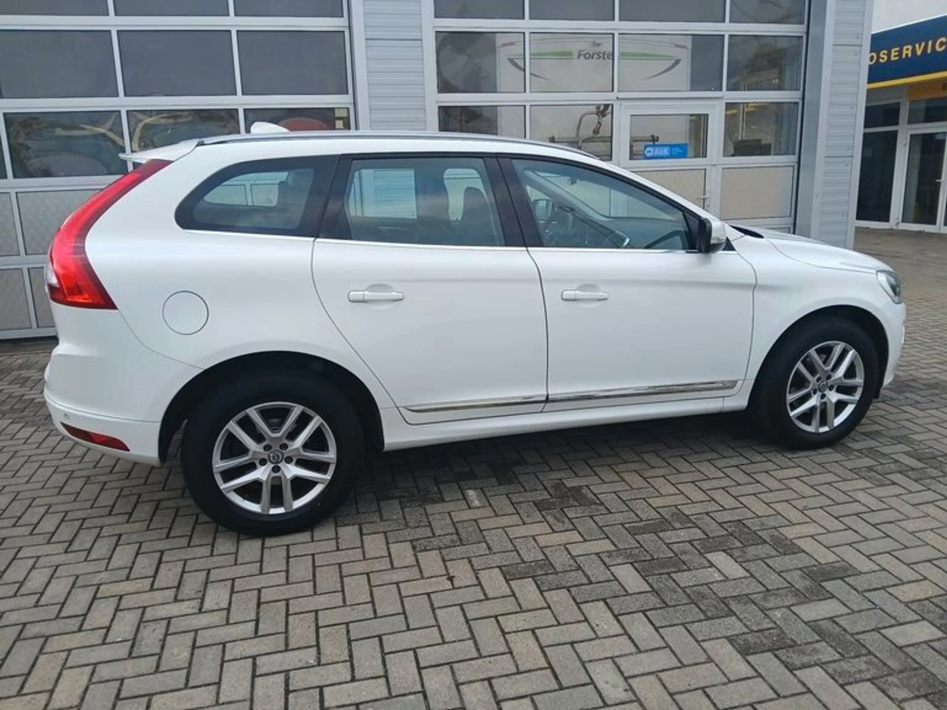 Volvo XC60 XC60 Summum 2WD — photo 4