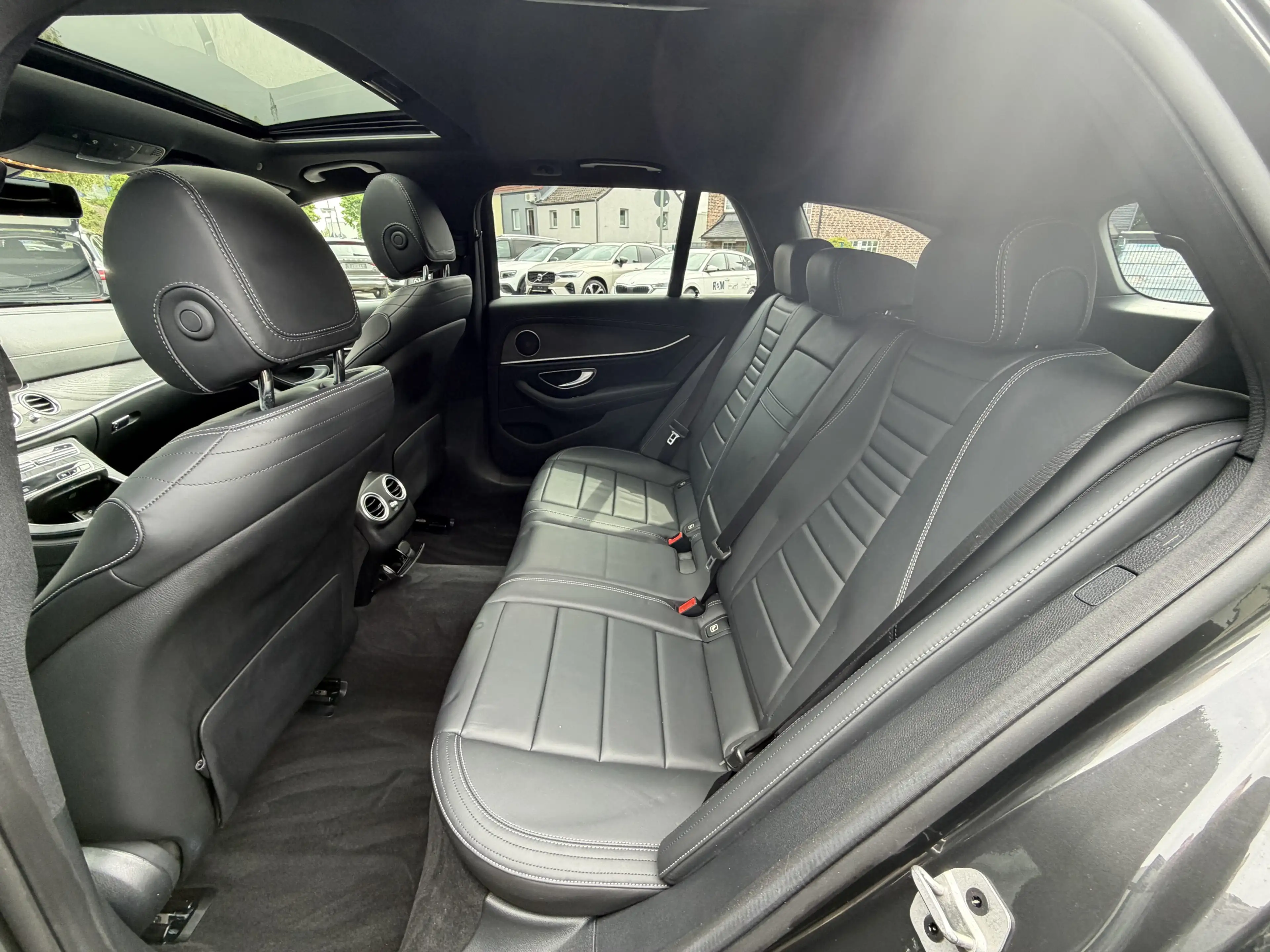 Mercedes-Benz E 300 de T 4Matic9G-TRONIC AMG Line | AHK — photo 8