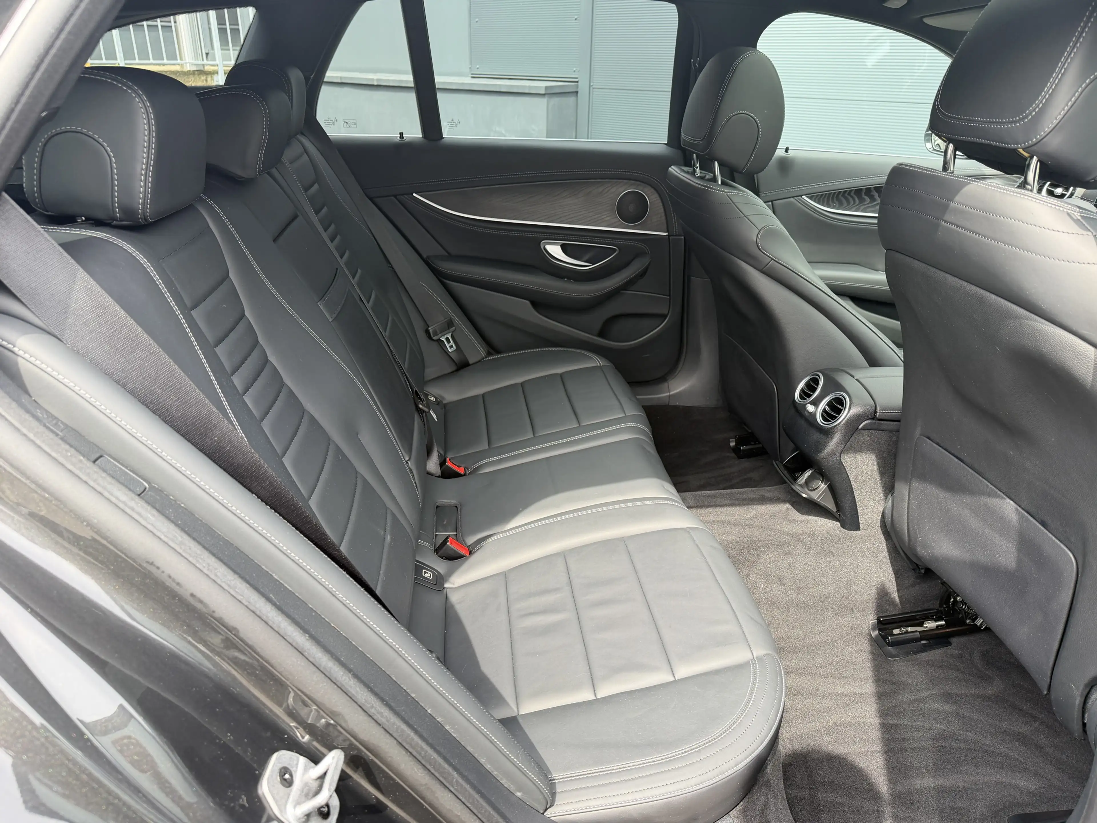 Mercedes-Benz E 300 de T 4Matic9G-TRONIC AMG Line | AHK — photo 9