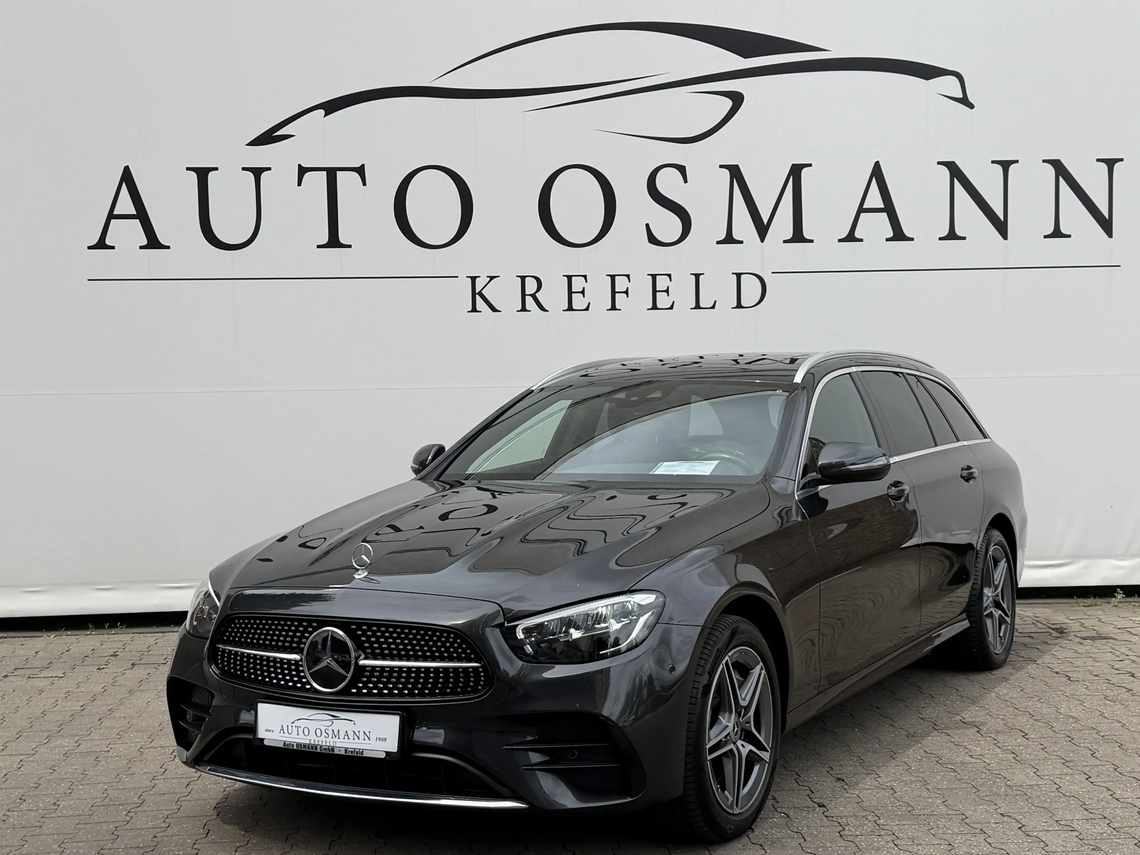 Mercedes-Benz E 300 de T 4Matic9G-TRONIC AMG Line | AHK