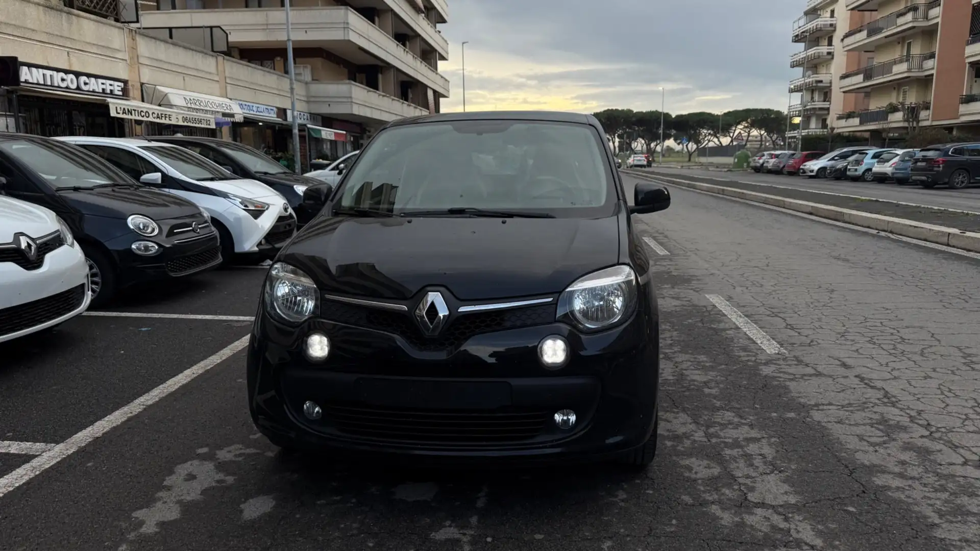 Renault Twingo LIMITEED LED PDC CERCHI 16 SEDILI RISCALDATI Negro - 1