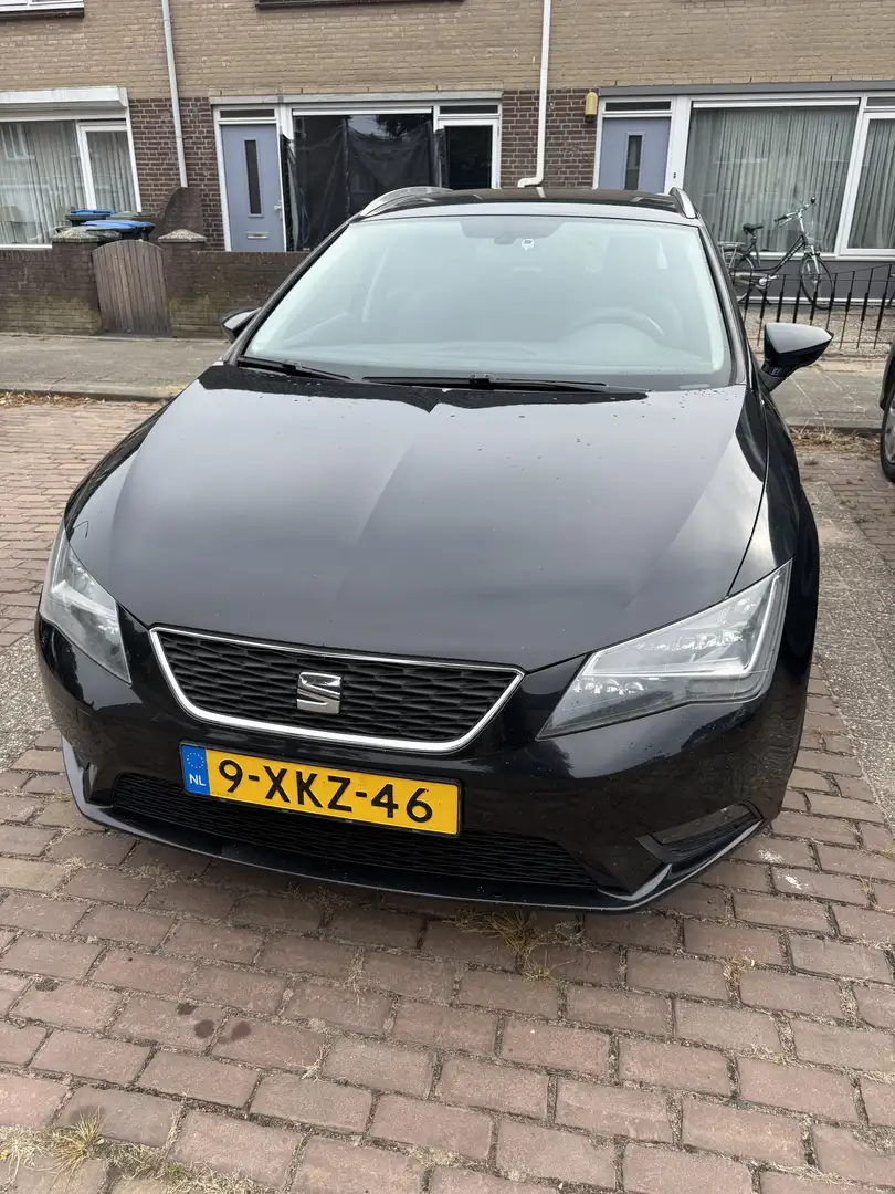 SEAT Leon 1.6 TDI Eco. L. Sp. Zwart - 1