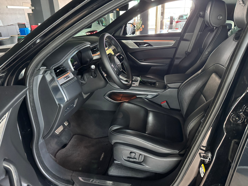 Jaguar F-Pace R-Dynamic SE P400e PHEV AWD Aut. — photo 5