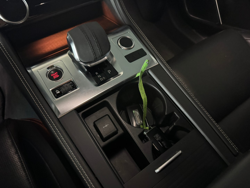 Jaguar F-Pace R-Dynamic SE P400e PHEV AWD Aut. — photo 10