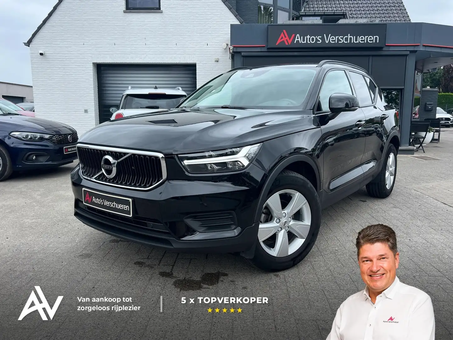 Volvo XC40 T2 Momentum Core Geartronic ** Navi | Lane Assi... Noir - 1