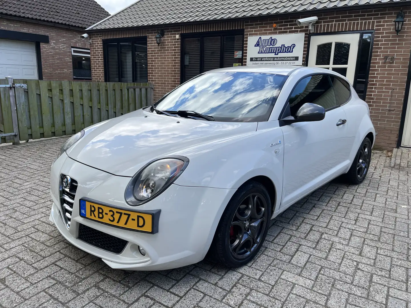 Alfa Romeo MiTo 0.9 TwinAir Distinctive QV-line Bílá - 2