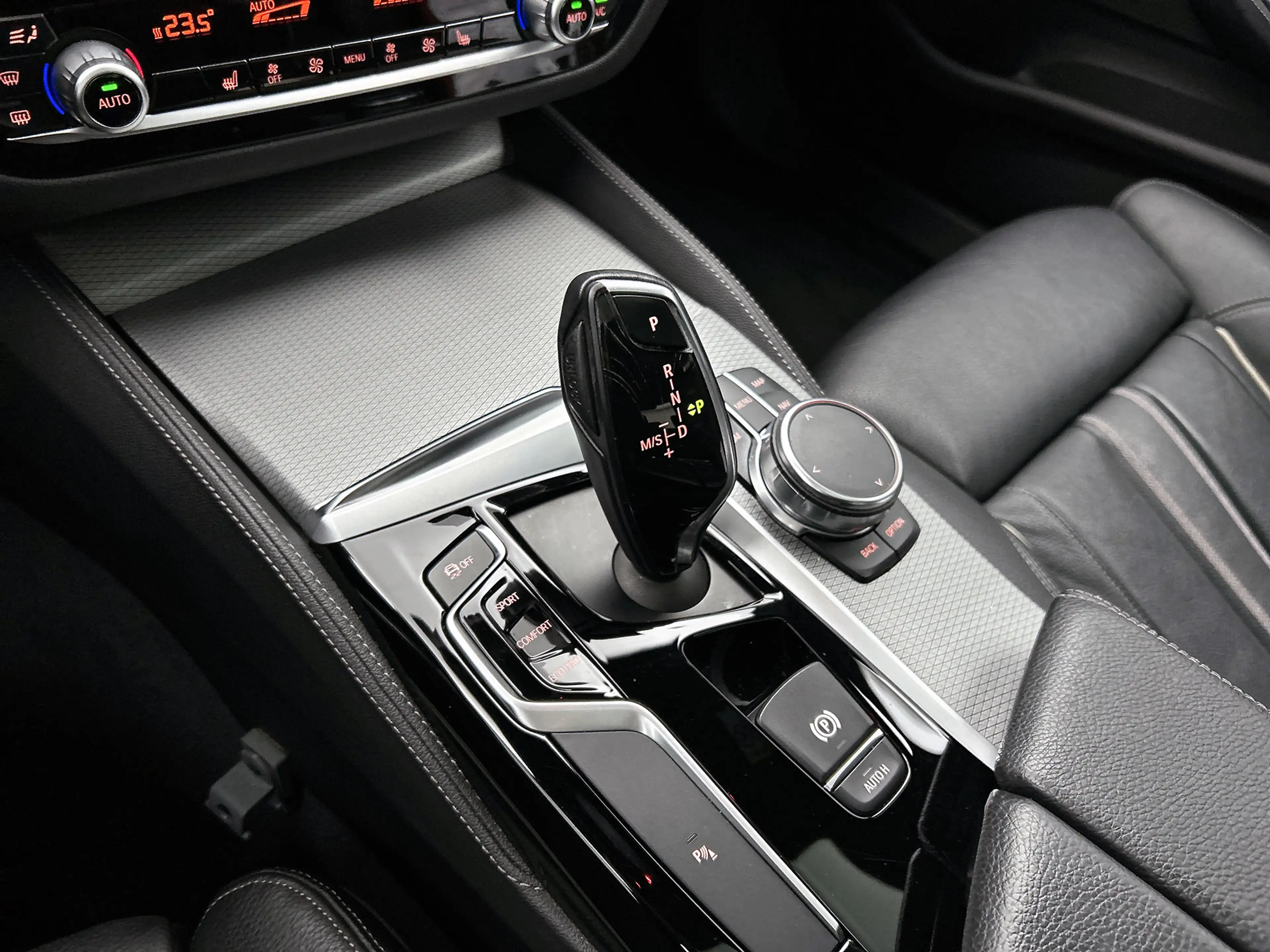 BMW 540 5-serie 540i High Executive M Sport | Schuifdak | — photo 17