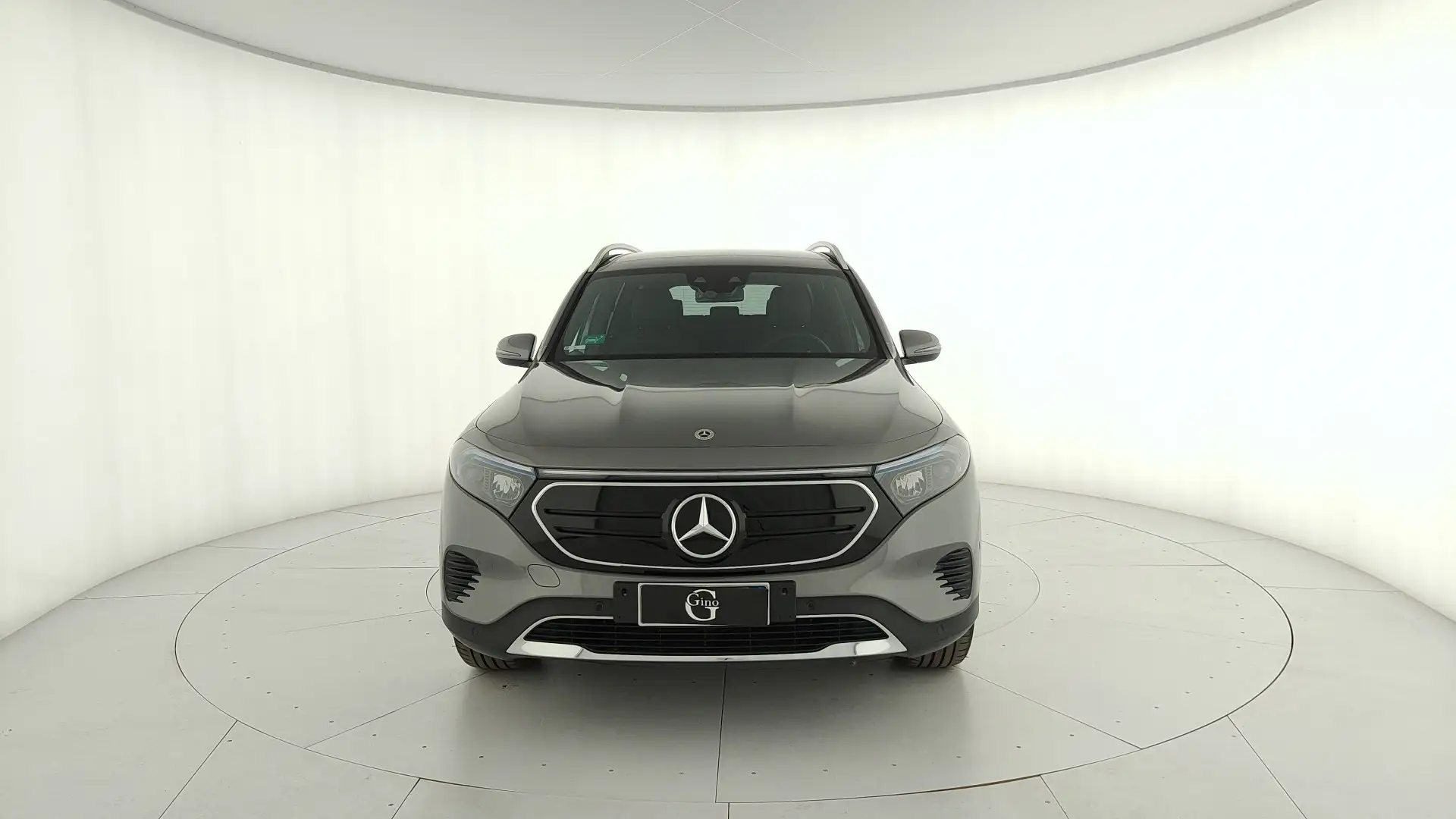 Mercedes-Benz EQB 300 4MATIC Grigio - 2
